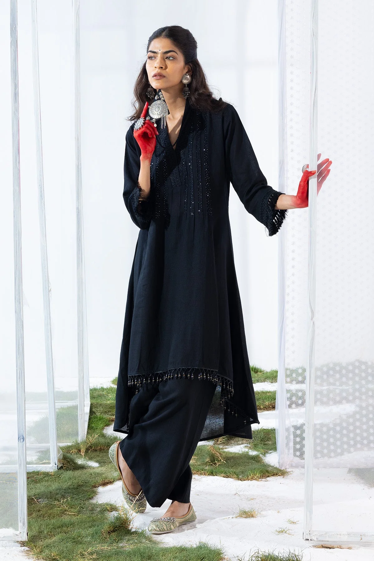 Embellished Black Kurta 2 Pcs Set - Image 3