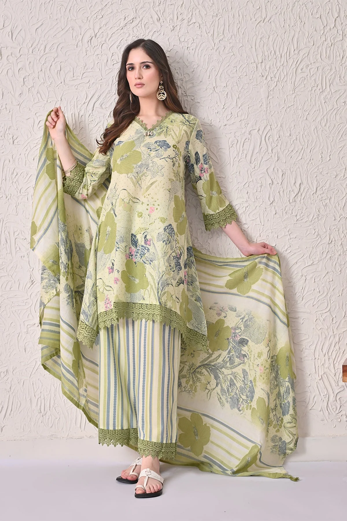Green A-line Printed Kurta 3 Pcs Set - Image 7
