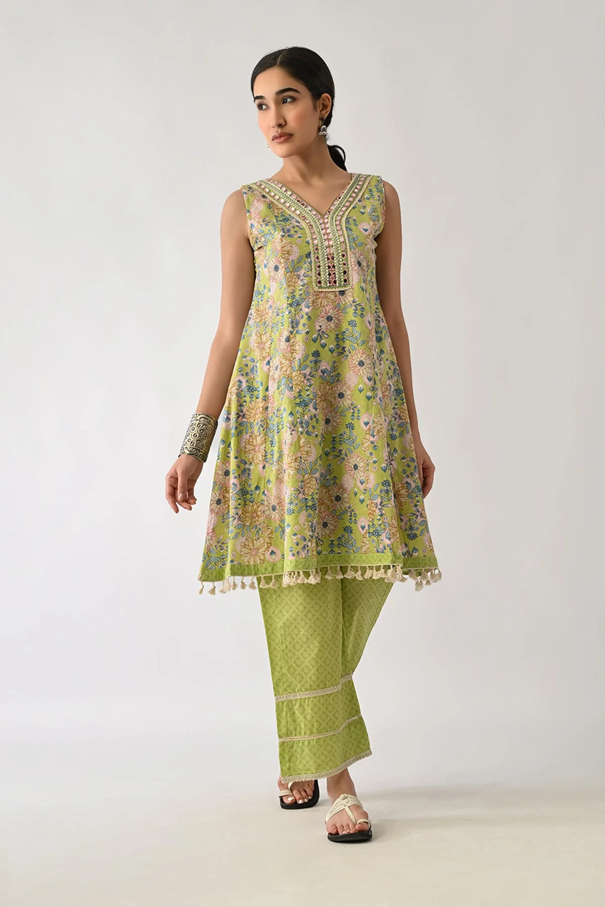 Green Embellished Kurta 2 Pcs Set