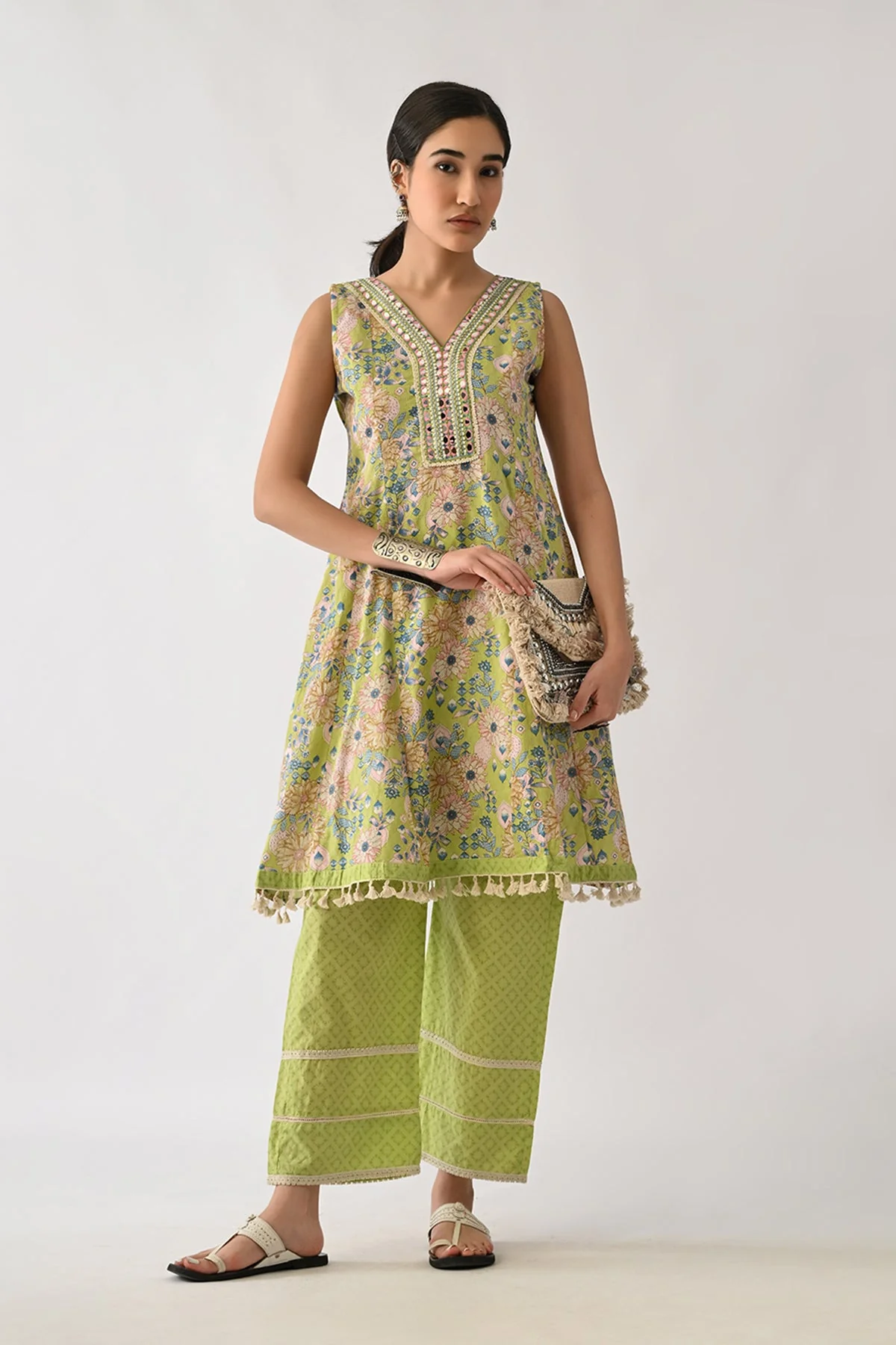 Green Embellished Kurta 2 Pcs Set - Image 7