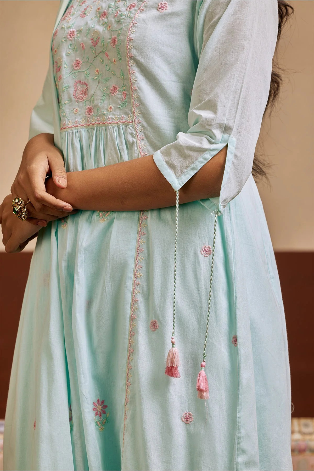 Green Embroidered Kurta 3 Pcs Set - Image 4