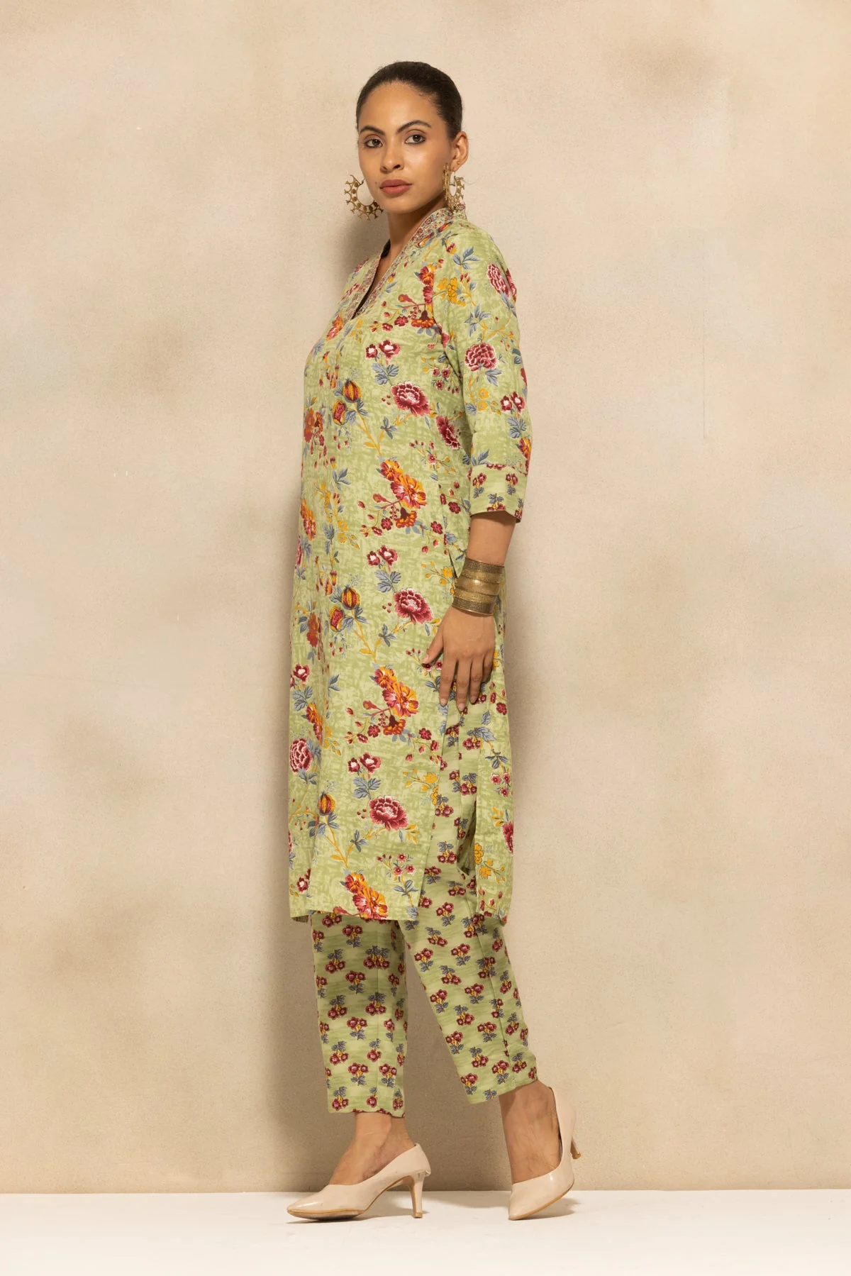 Green Floral Printed Kurta 3 Pcs Set - Image 2
