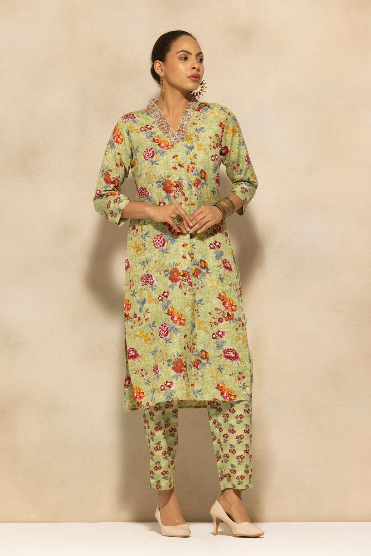 Green Floral Printed Kurta 3 Pcs Set - Image 3