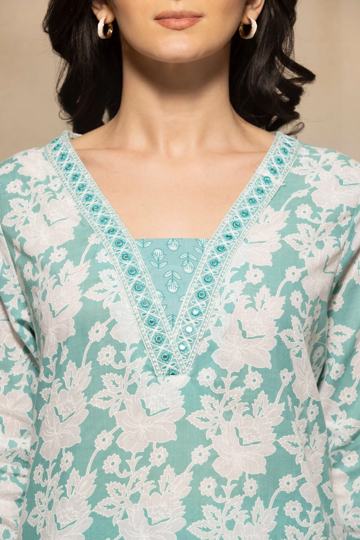 Green Floral Printed Kurta 3 Pcs Set - Image 4