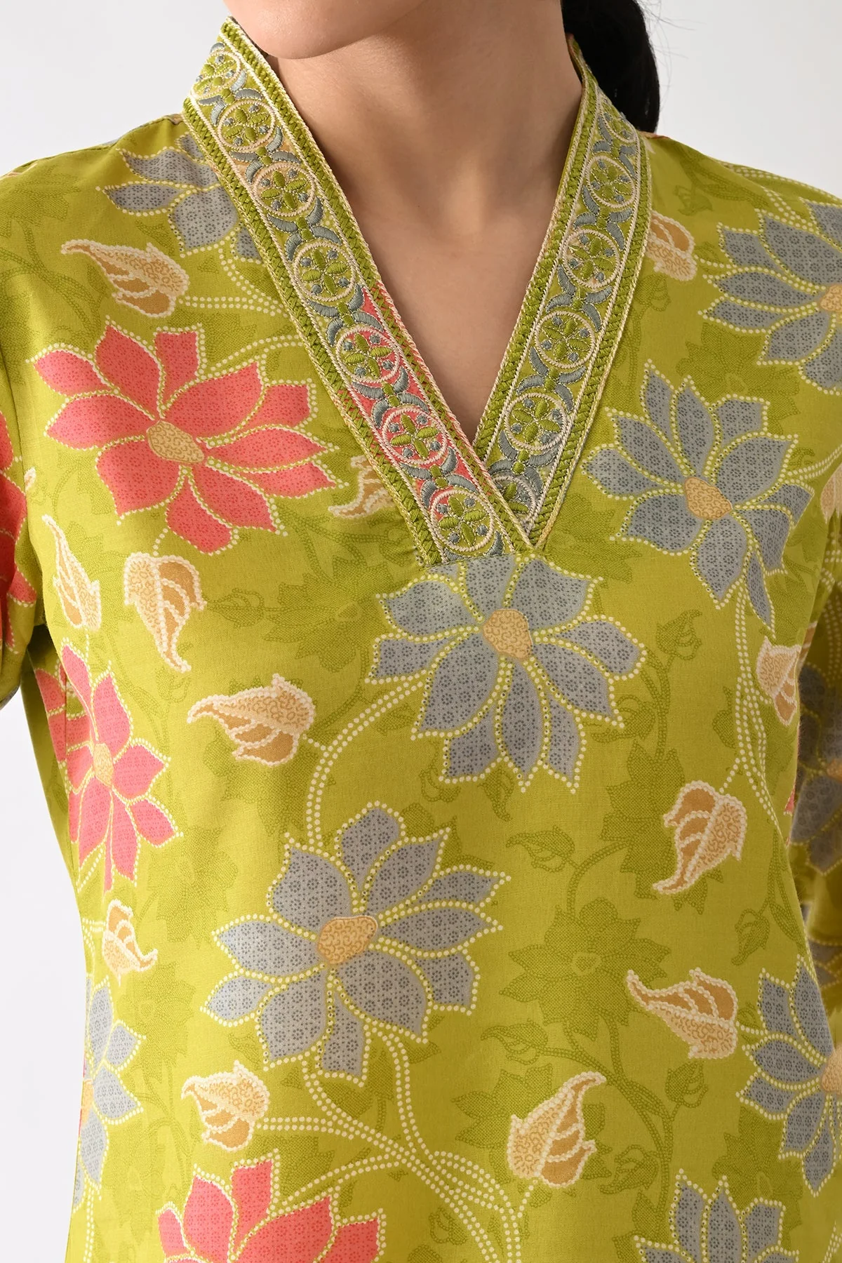 Green Printed Kurta - Image 3