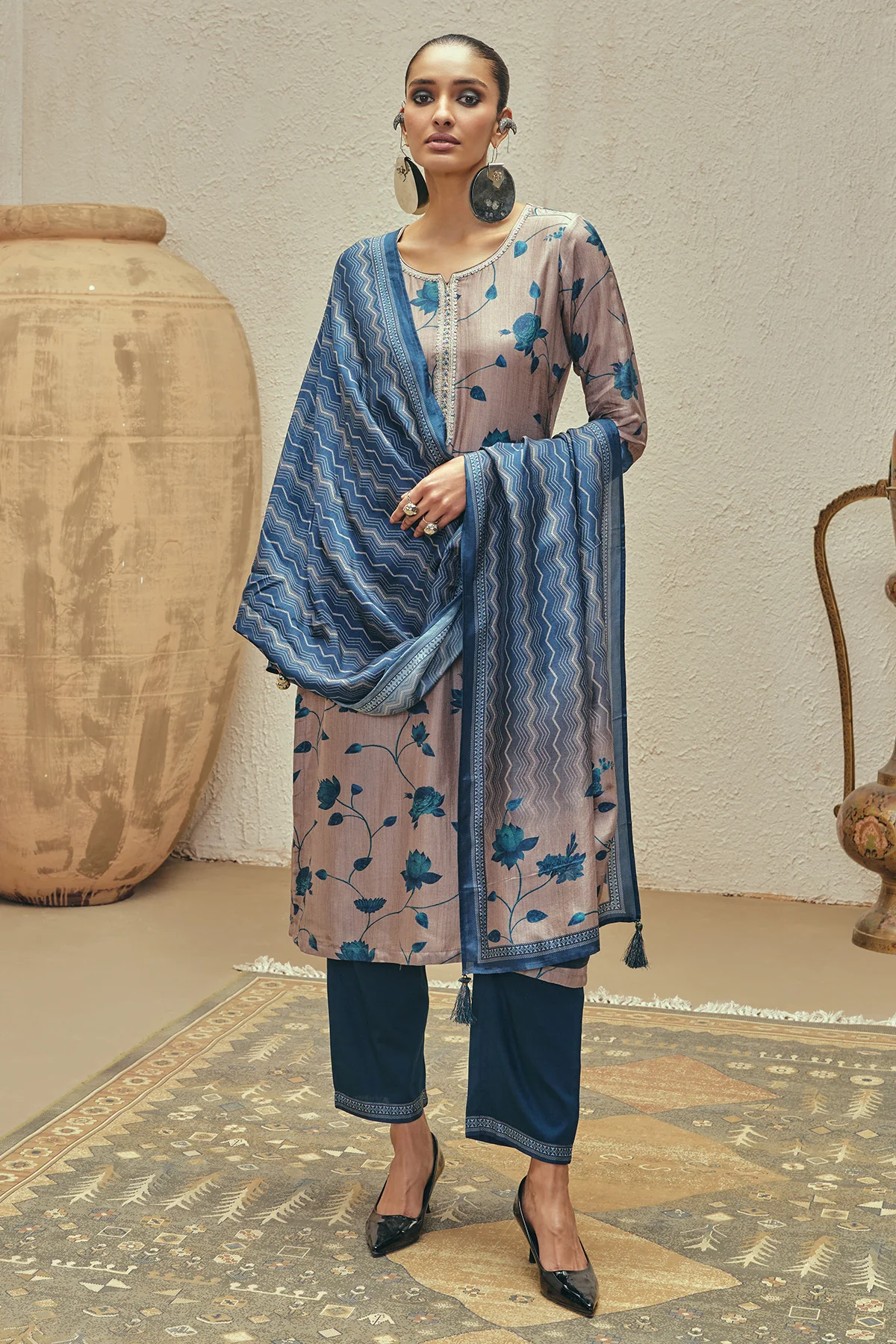 Grey Printed Kurta 3 Pcs Set - Image 2