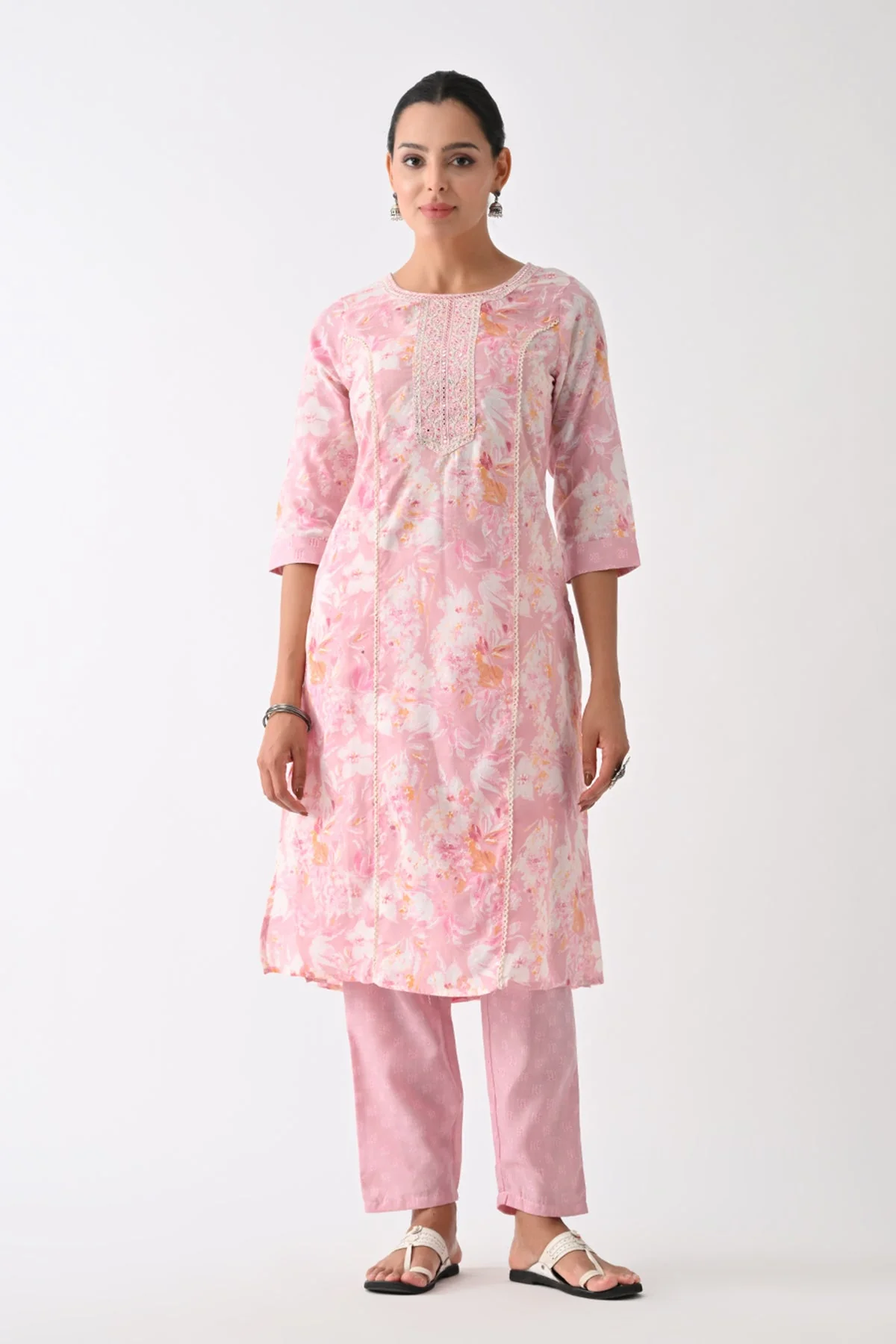 Light Pink Printed Kurta 3 Pcs Set - Image 5