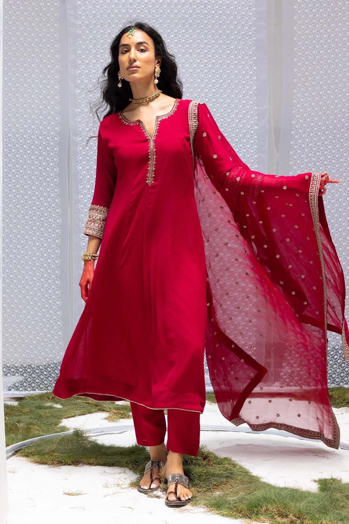 Magenta Embellished Kurta 3 Pcs Set - Image 5