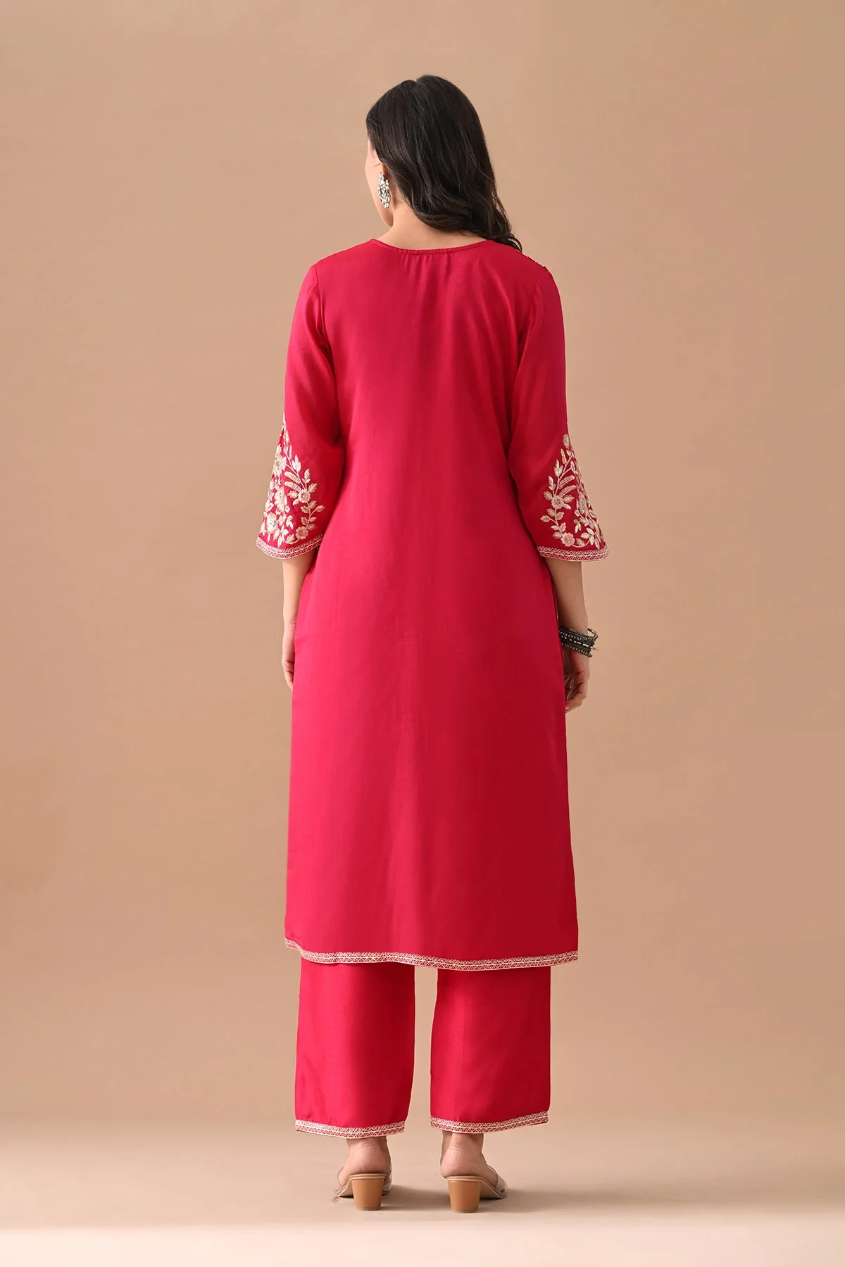 Magenta Embroidered Kurta 3 Pcs Set - Image 5
