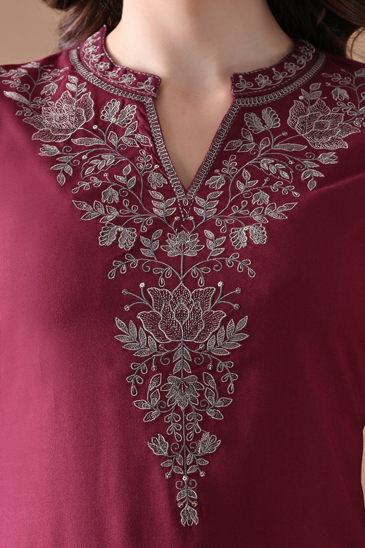 Maroon Embroidered Kurta 2 Pcs Set - Image 4
