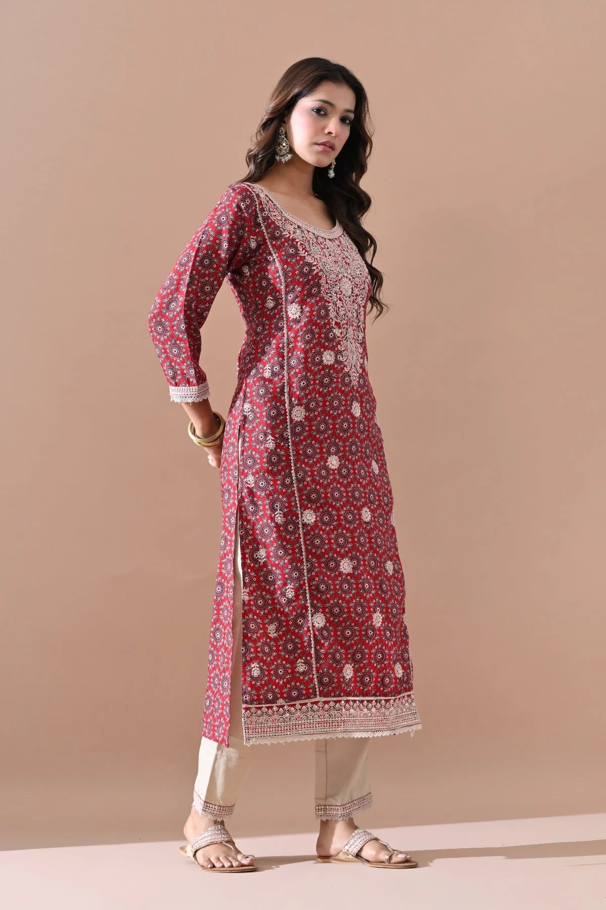 Maroon Embroidered Kurta 2 Pcs Set - Image 3
