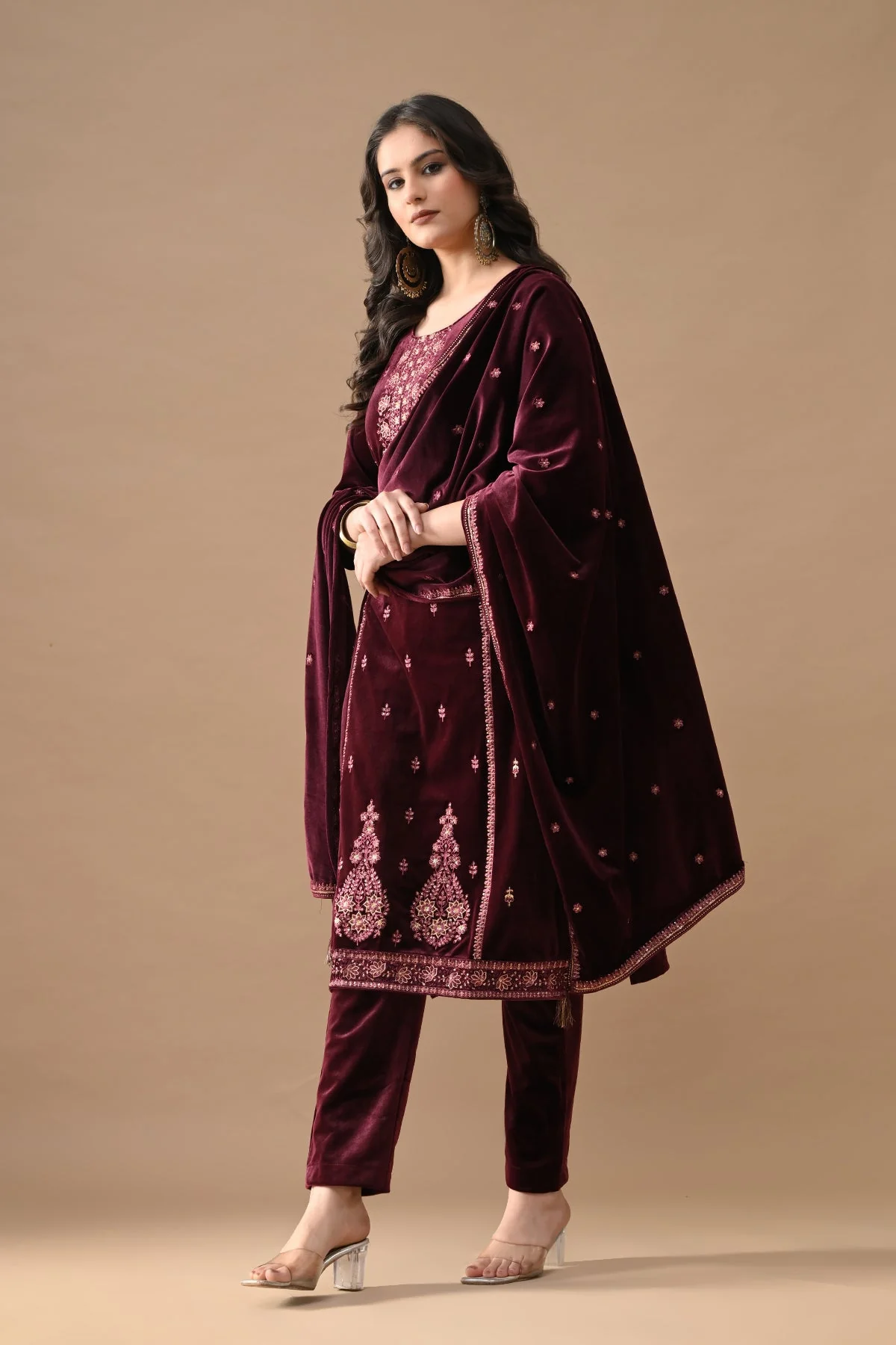 Maroon Embroidered Velvet Kurta 3 Pcs Set - Image 3