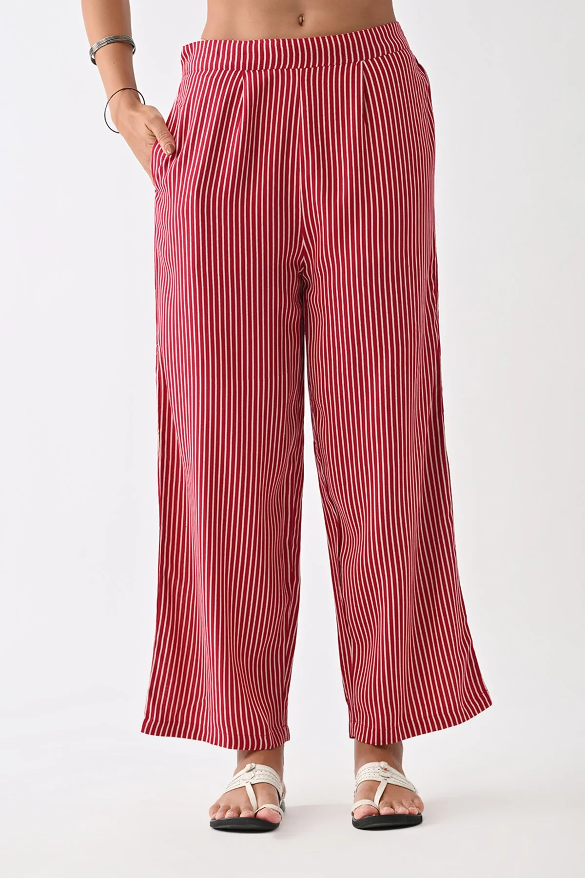 Maroon Printed Kurta 2 Pcs Set - Image 7