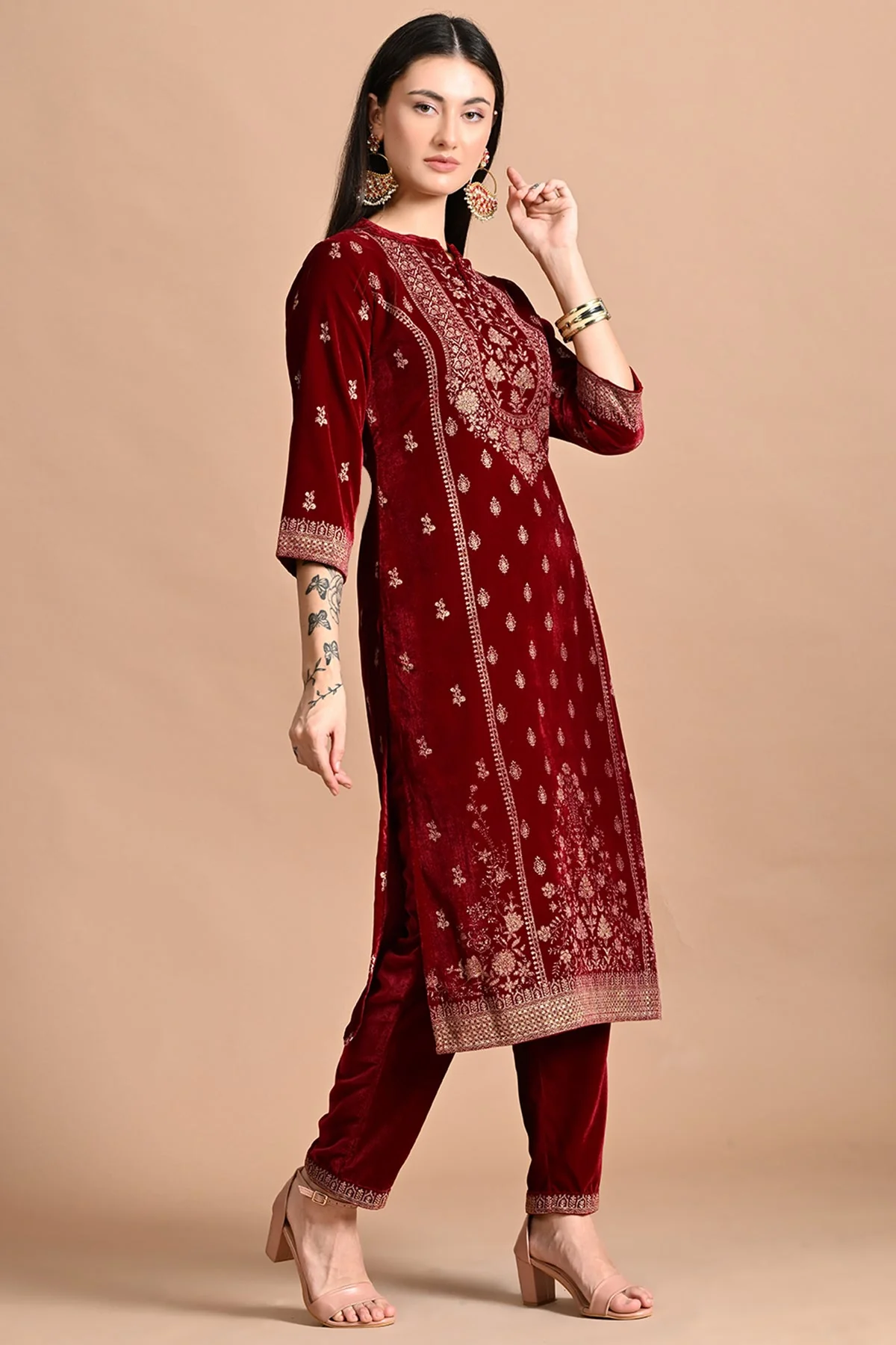 Maroon Printed Kurta 3 Pcs Set - Image 3