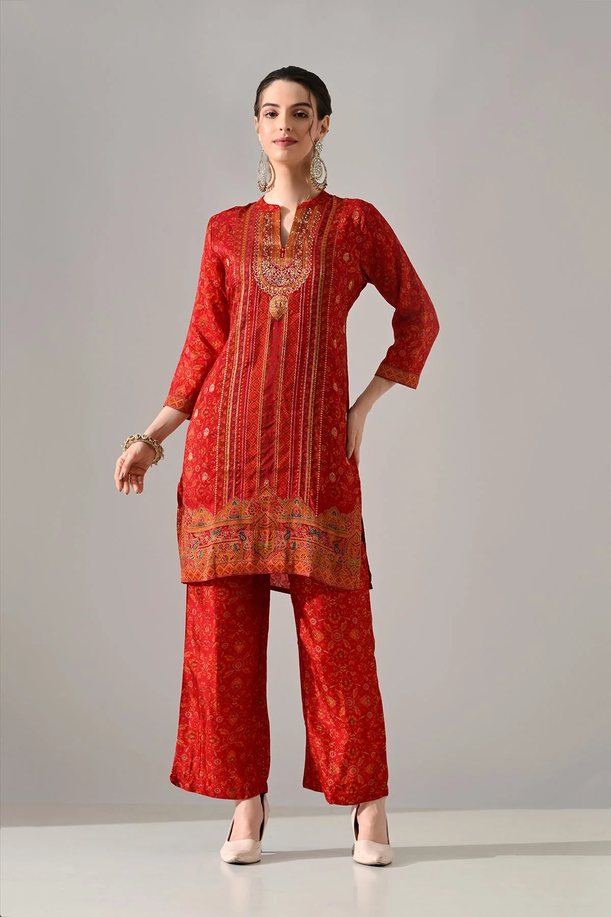 Maroon Printed Kurta 3 Pcs Set - Image 2