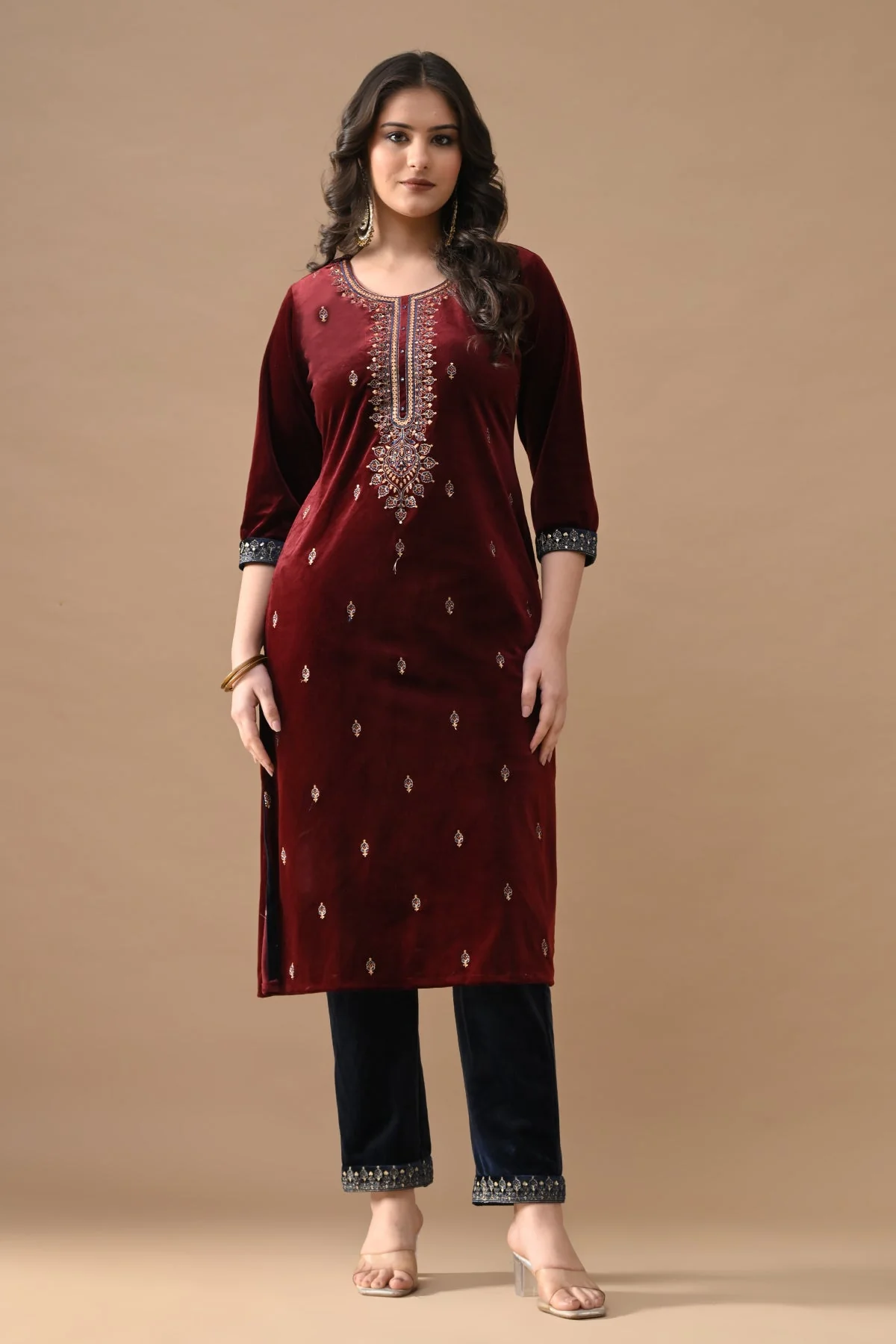 Maroon Zari Embroidered Kurta 3 Pcs Set - Image 7