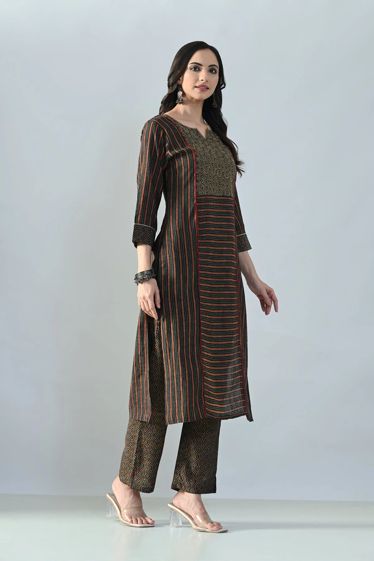Multi Embellished Kurta 3 Pcs Set - Image 4