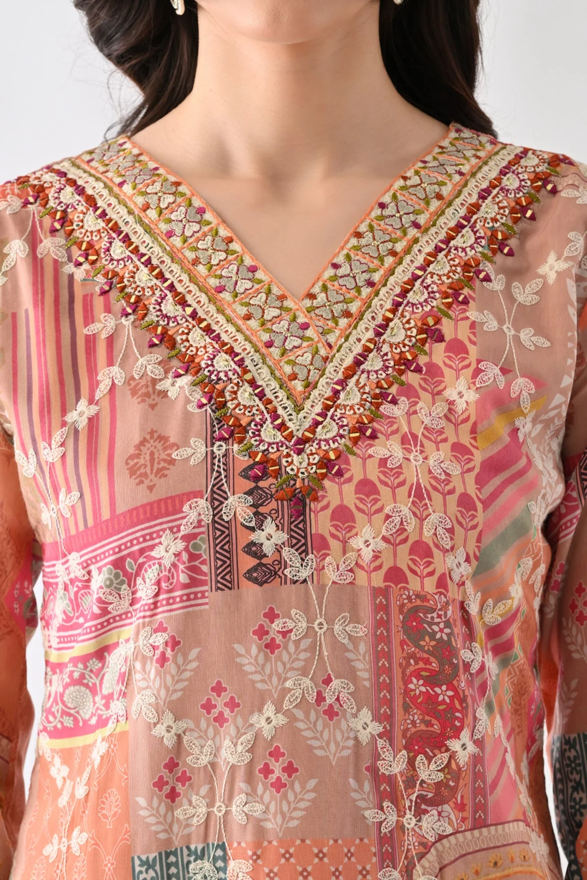 Multi Embroidered Straight Kurta 3 Pcs Set - Image 2