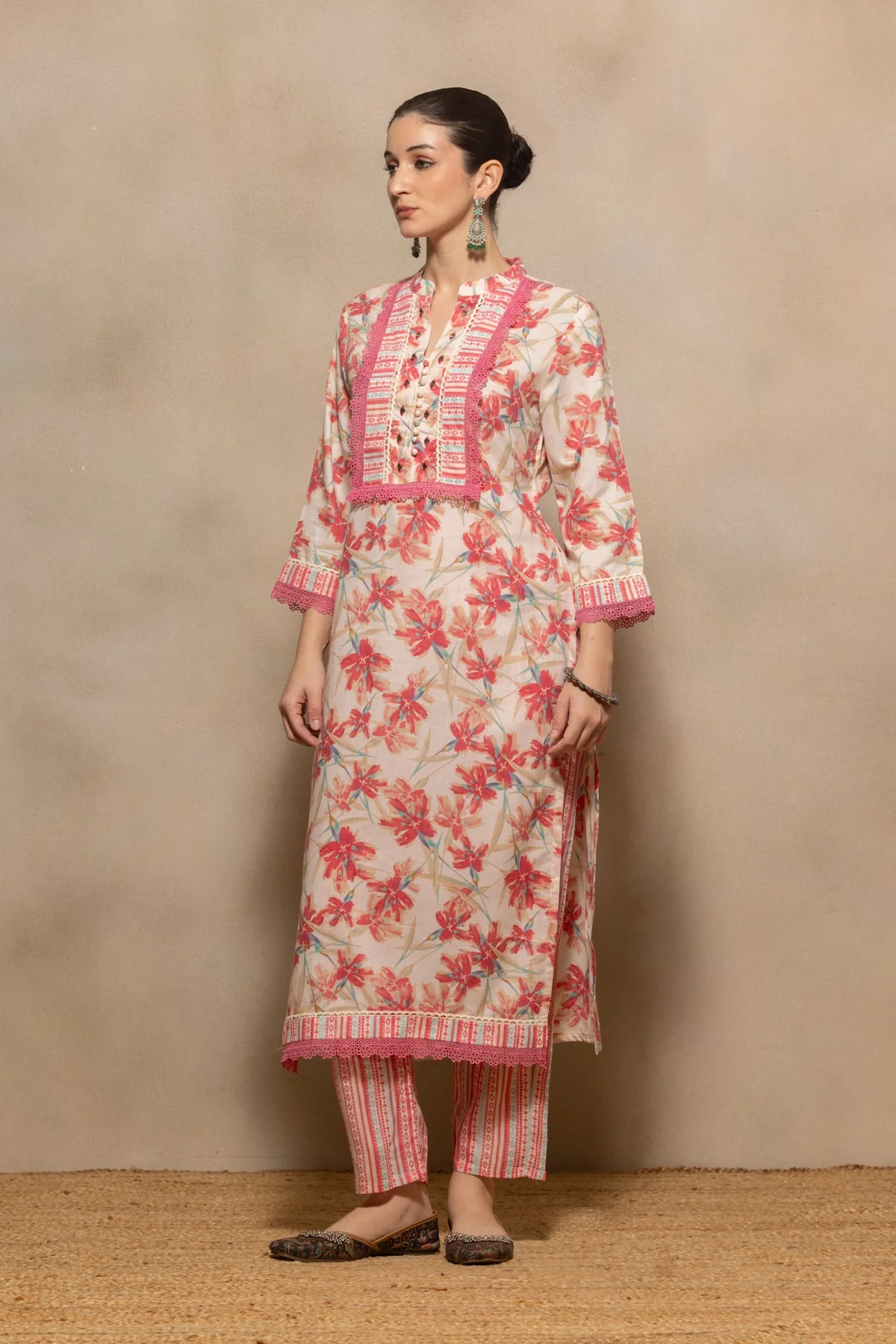 Multi Floral Printed Kurta 3 Pcs Set - Image 2