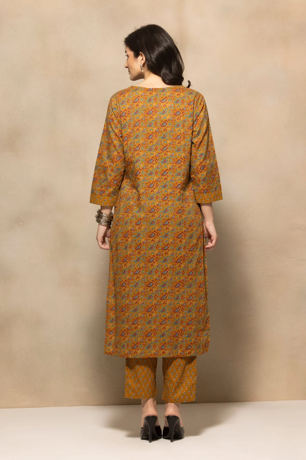 Mustard Floral Printed Kurta 3 Pcs Set - Image 5
