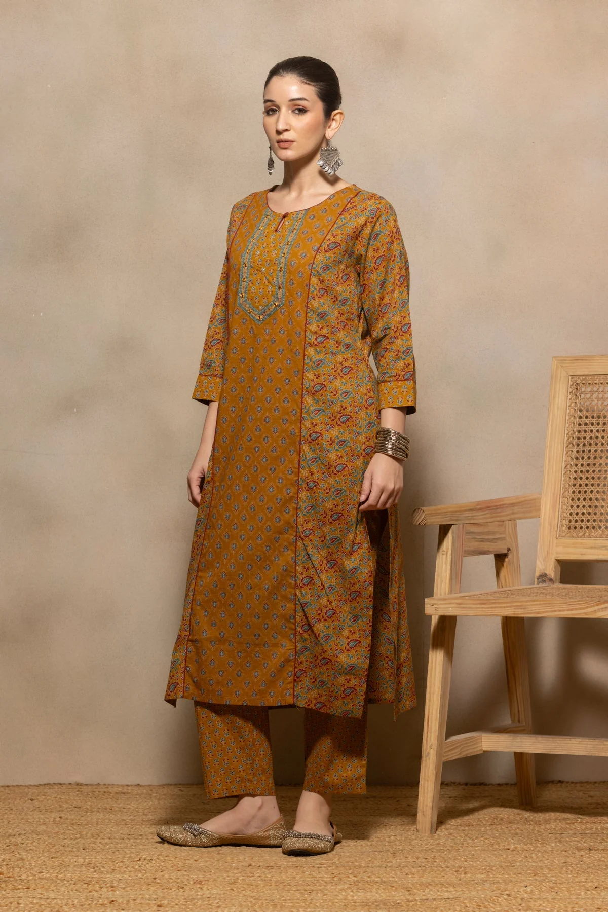 Mustard Floral Printed Kurta 3 Pcs Set - Image 2