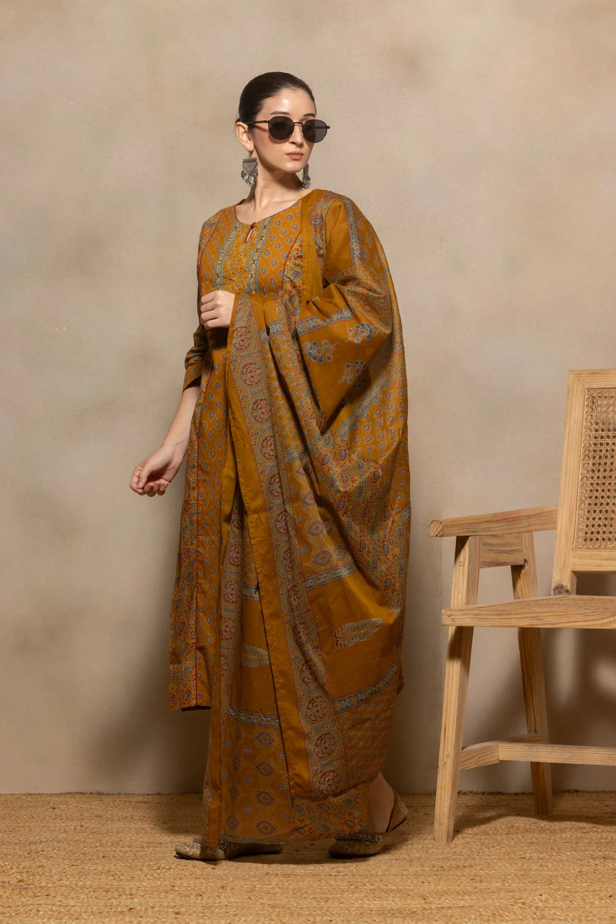 Mustard Floral Printed Kurta 3 Pcs Set - Image 8