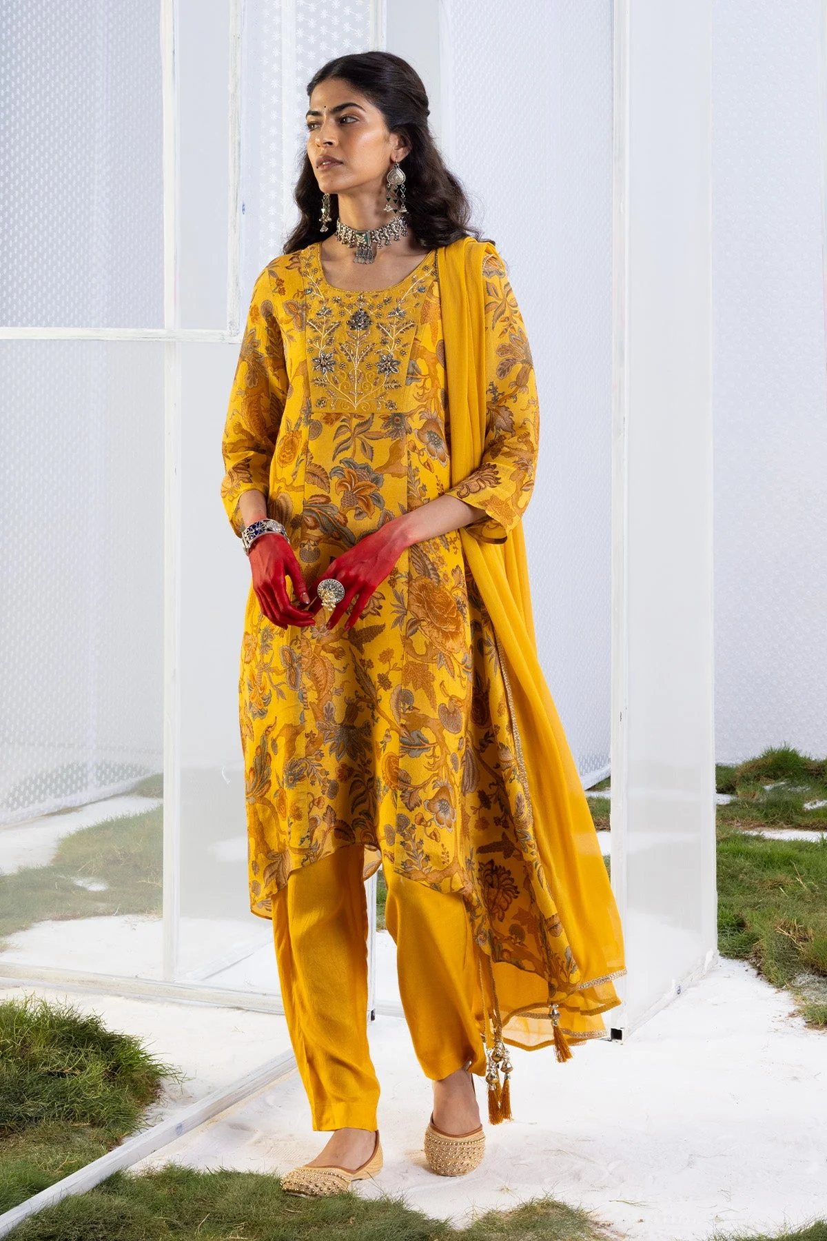 Mustard Floral Yoke-Embellished Kurta. 3 Pcs Set - Image 6