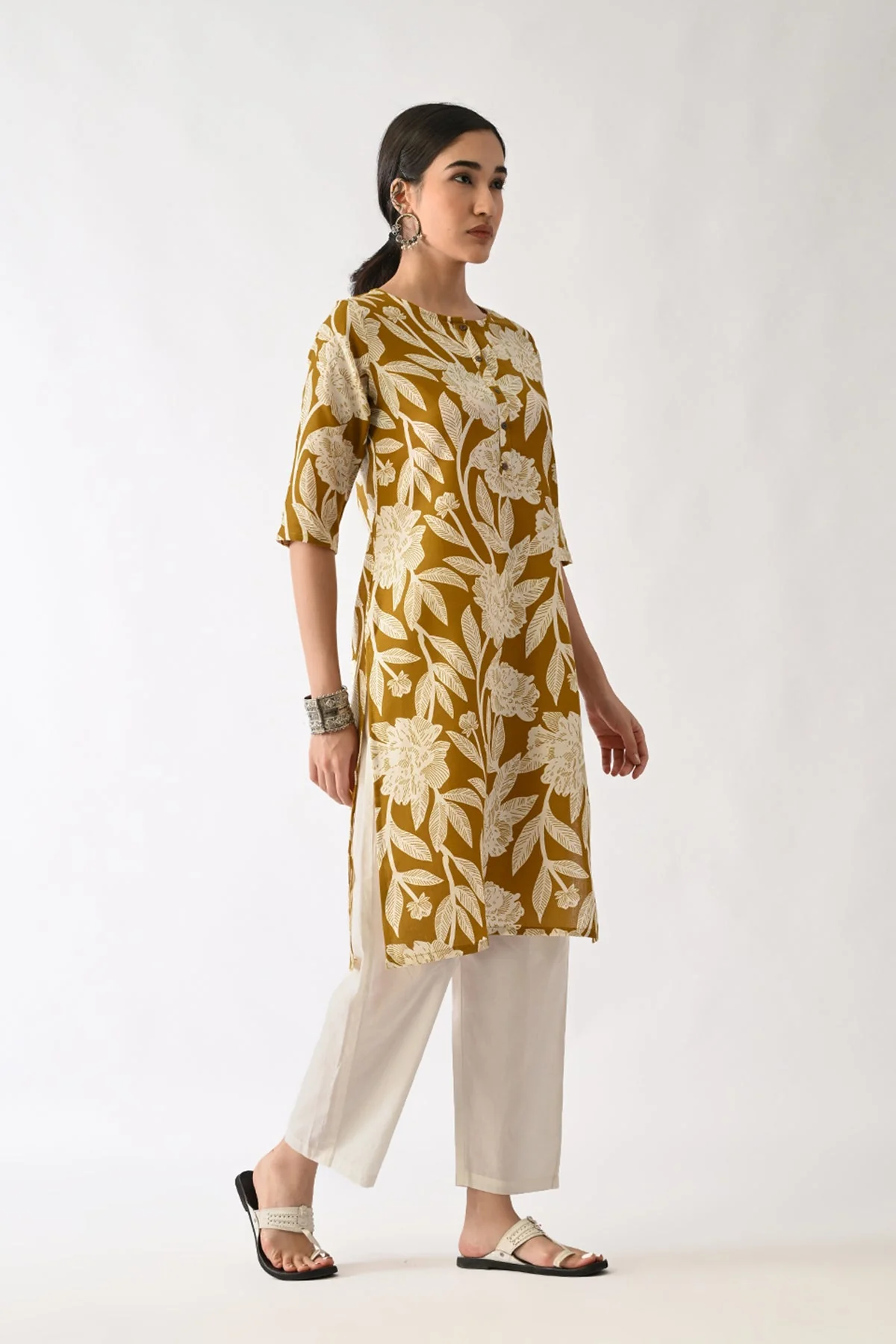 Mustard Printed Kurta - Image 5