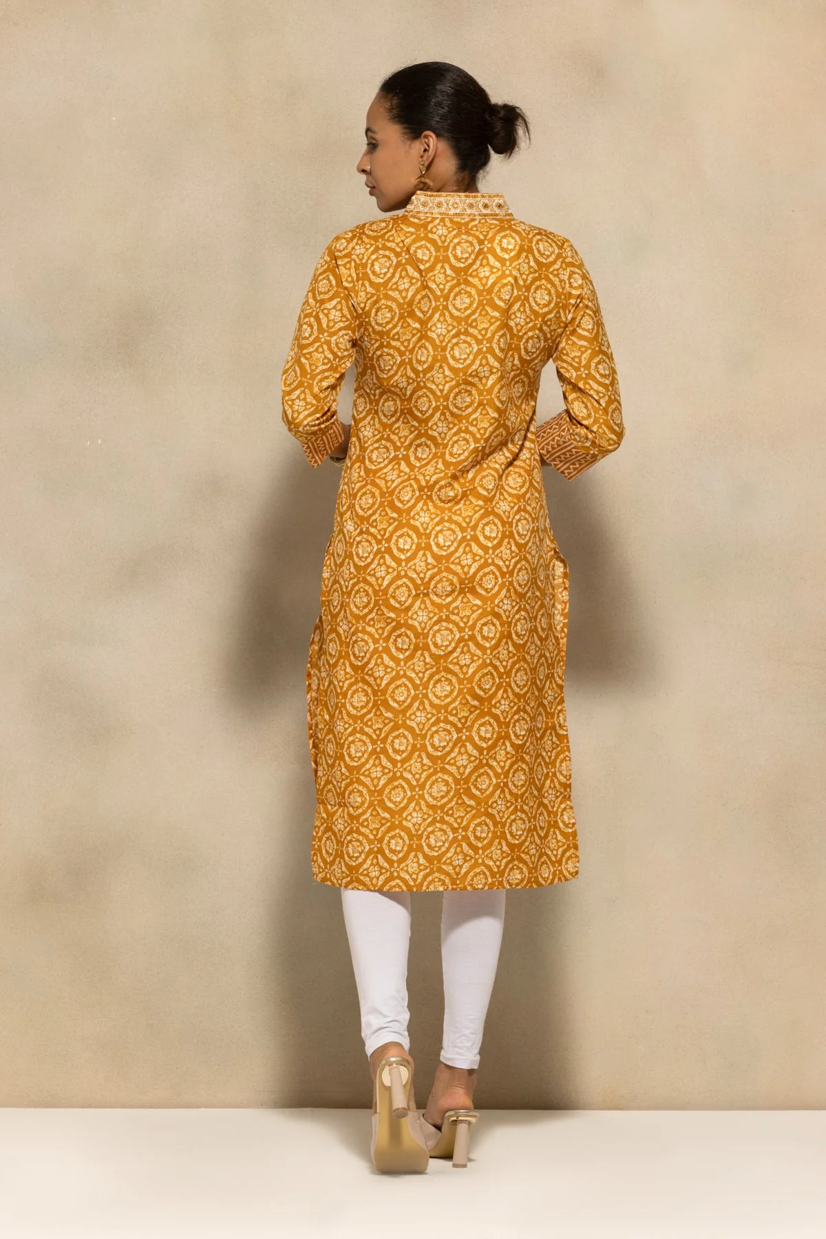 Mustard Printed Kurta - Image 5