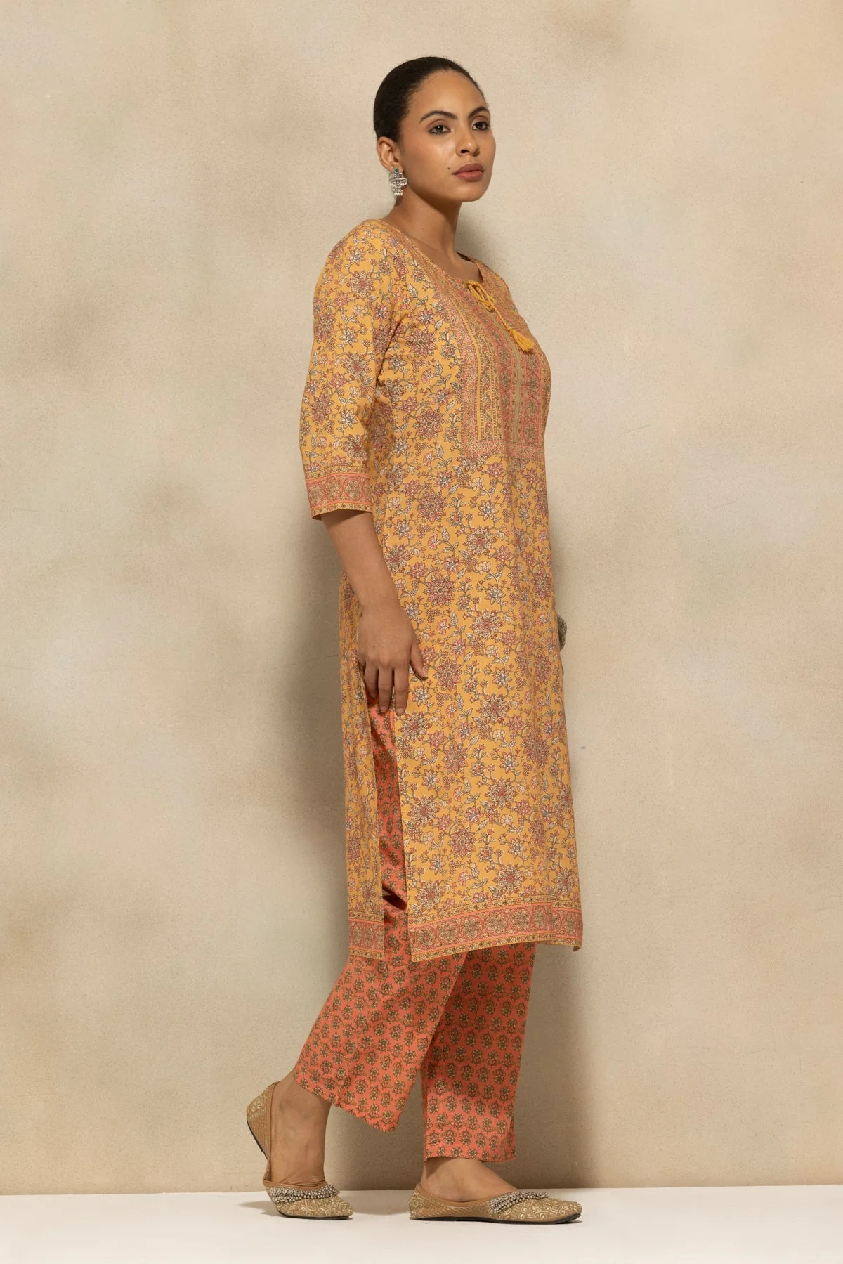 Mustard Printed Kurta 3 Pcs Set - Image 4