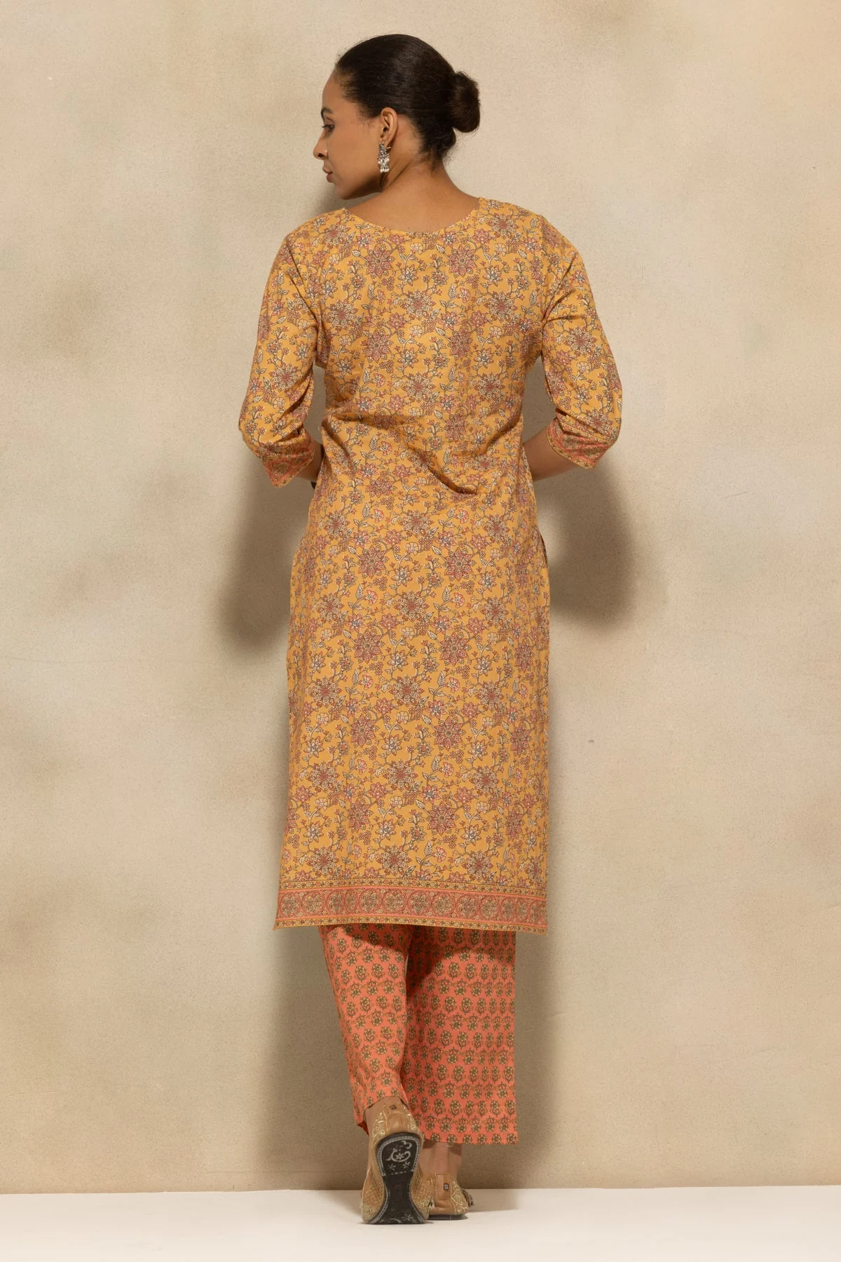 Mustard Printed Kurta 3 Pcs Set - Image 6