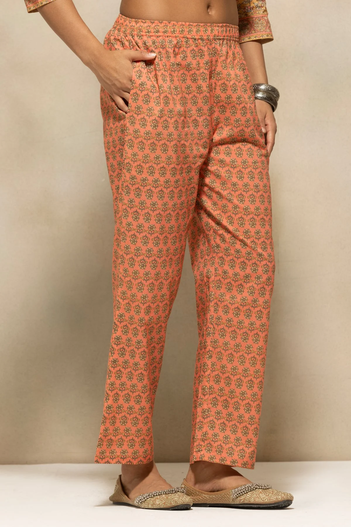 Mustard Printed Kurta 3 Pcs Set - Image 7
