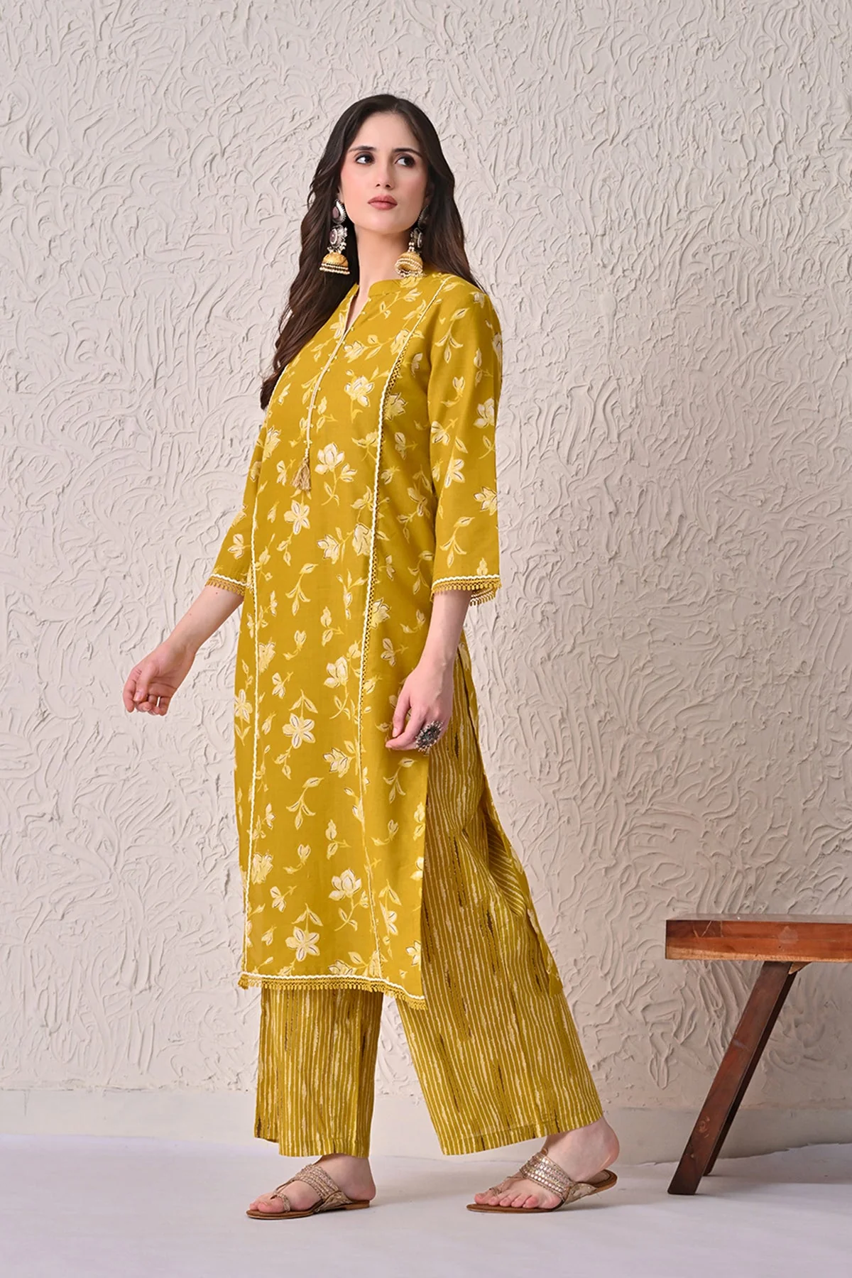 Mustard Printed Kurta 3 Pcs Set - Image 2