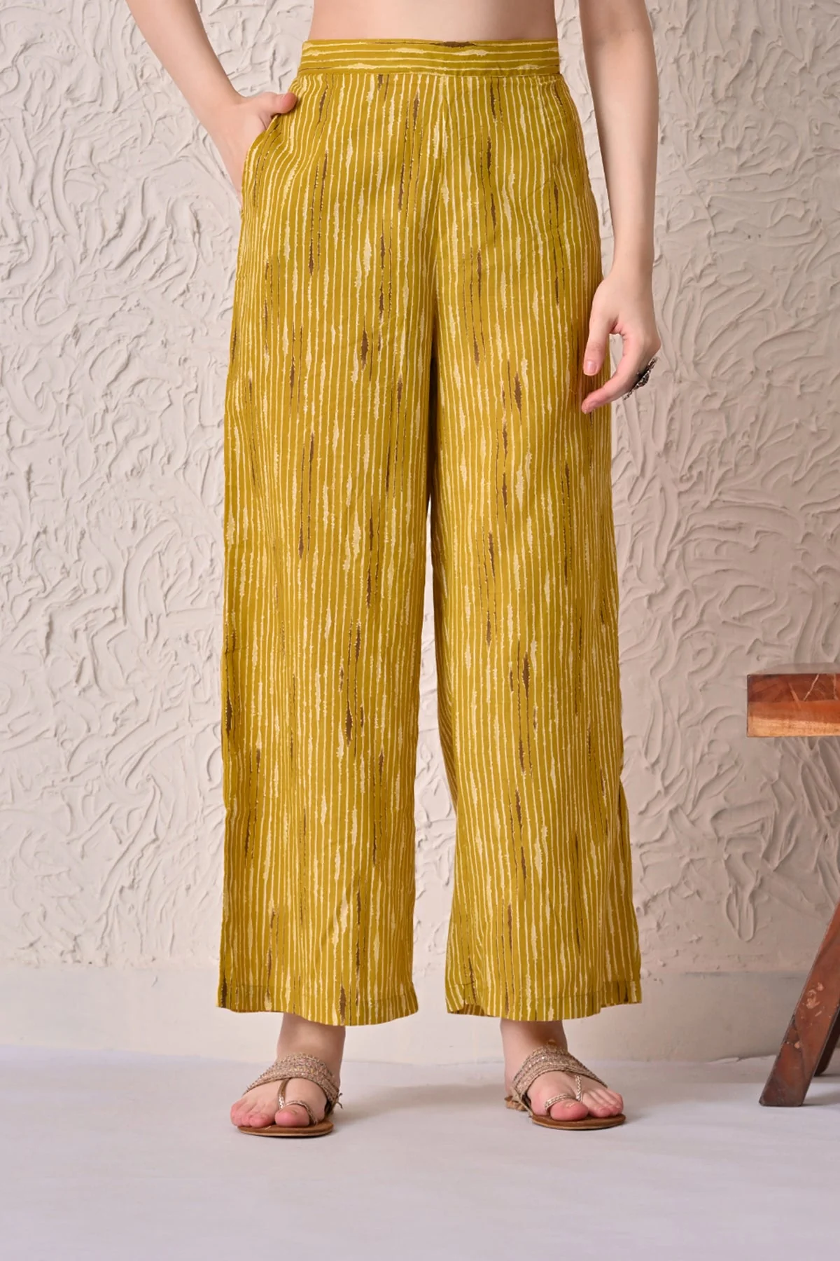 Mustard Printed Kurta 3 Pcs Set - Image 6
