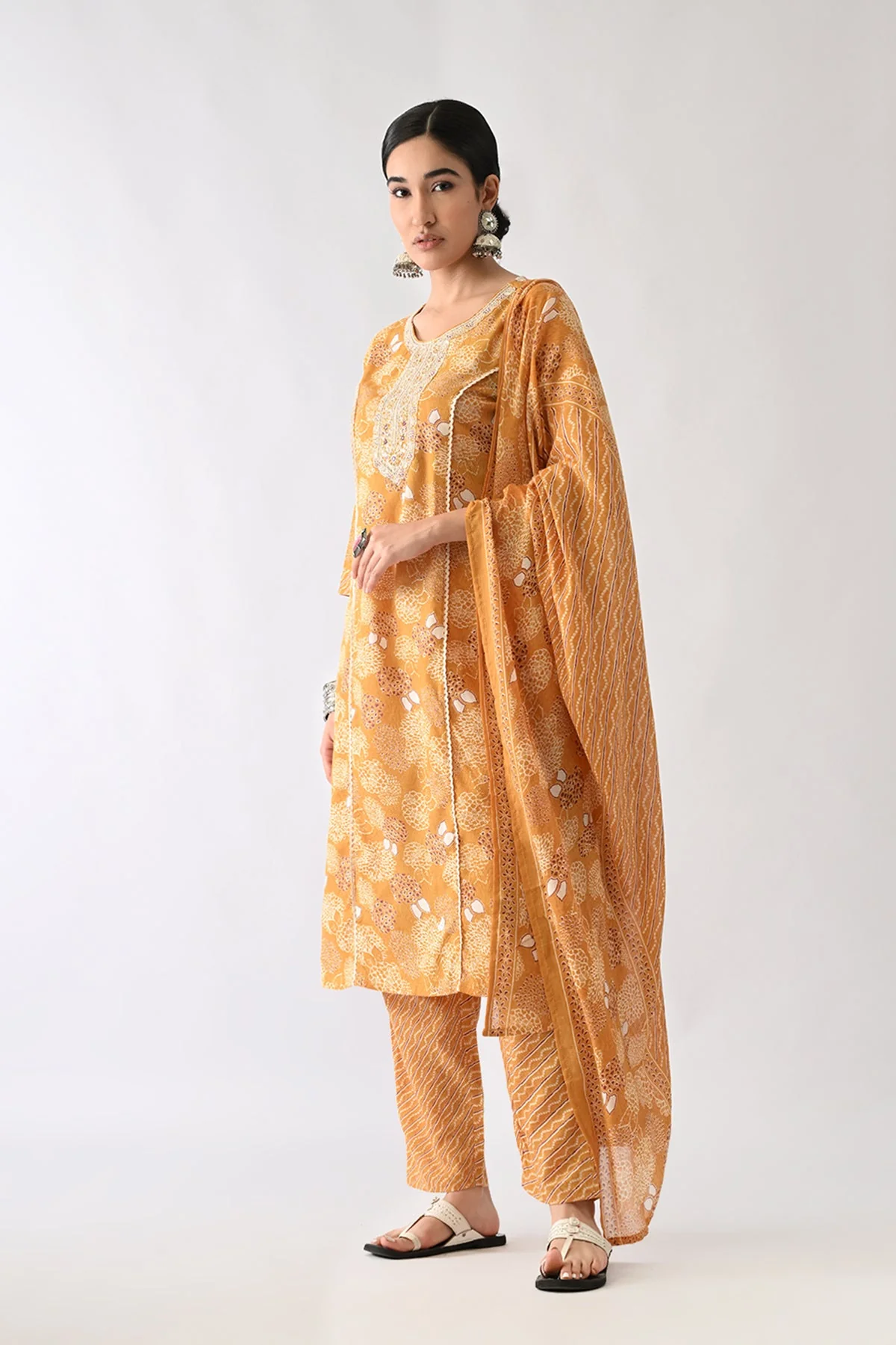 Mustard Printed Kurta 3 Pcs Set - Image 2