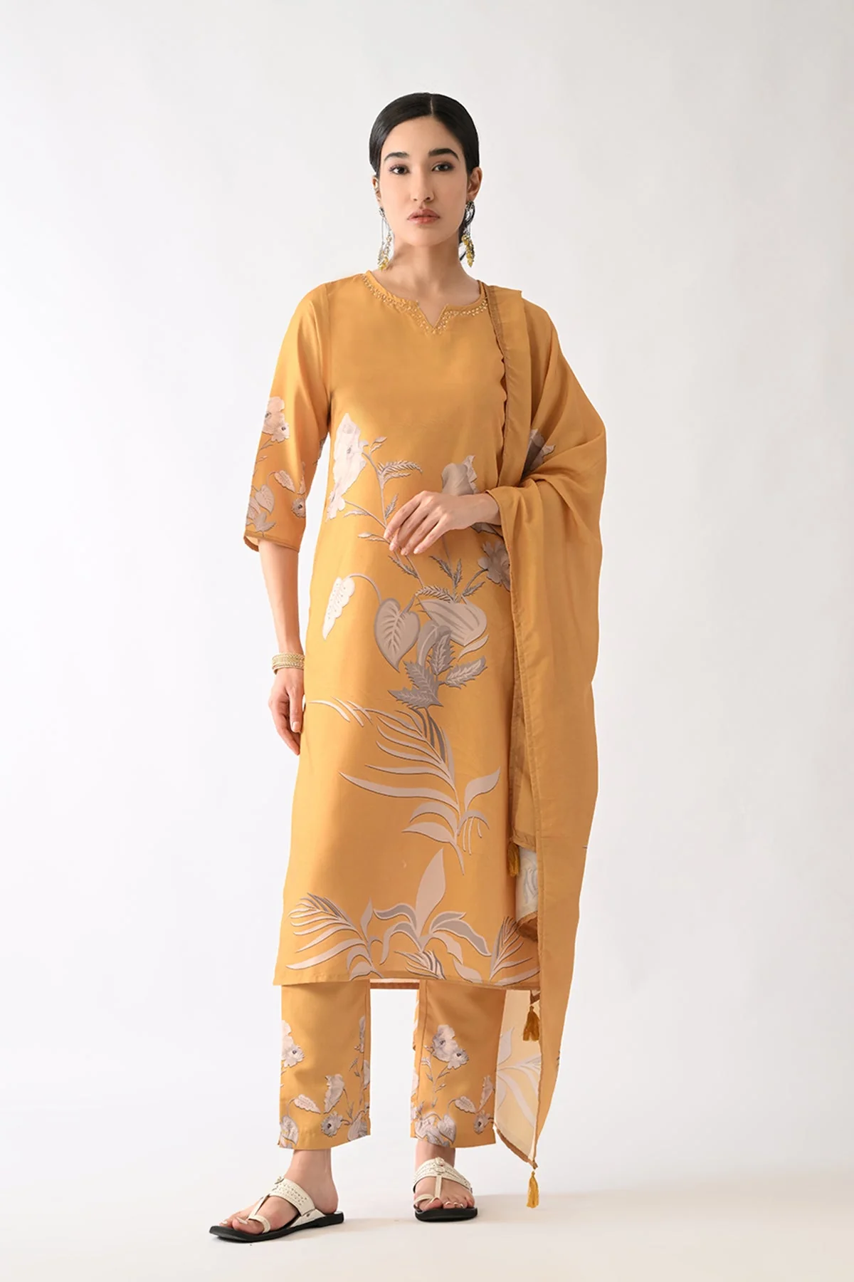 Mustard Printed Kurta 3 Pcs Set - Image 4