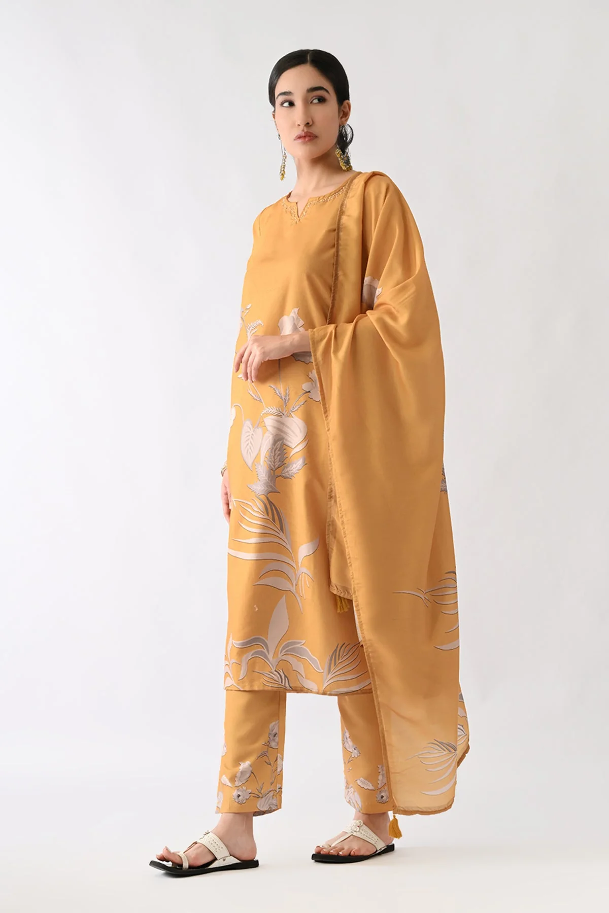 Mustard Printed Kurta 3 Pcs Set - Image 5