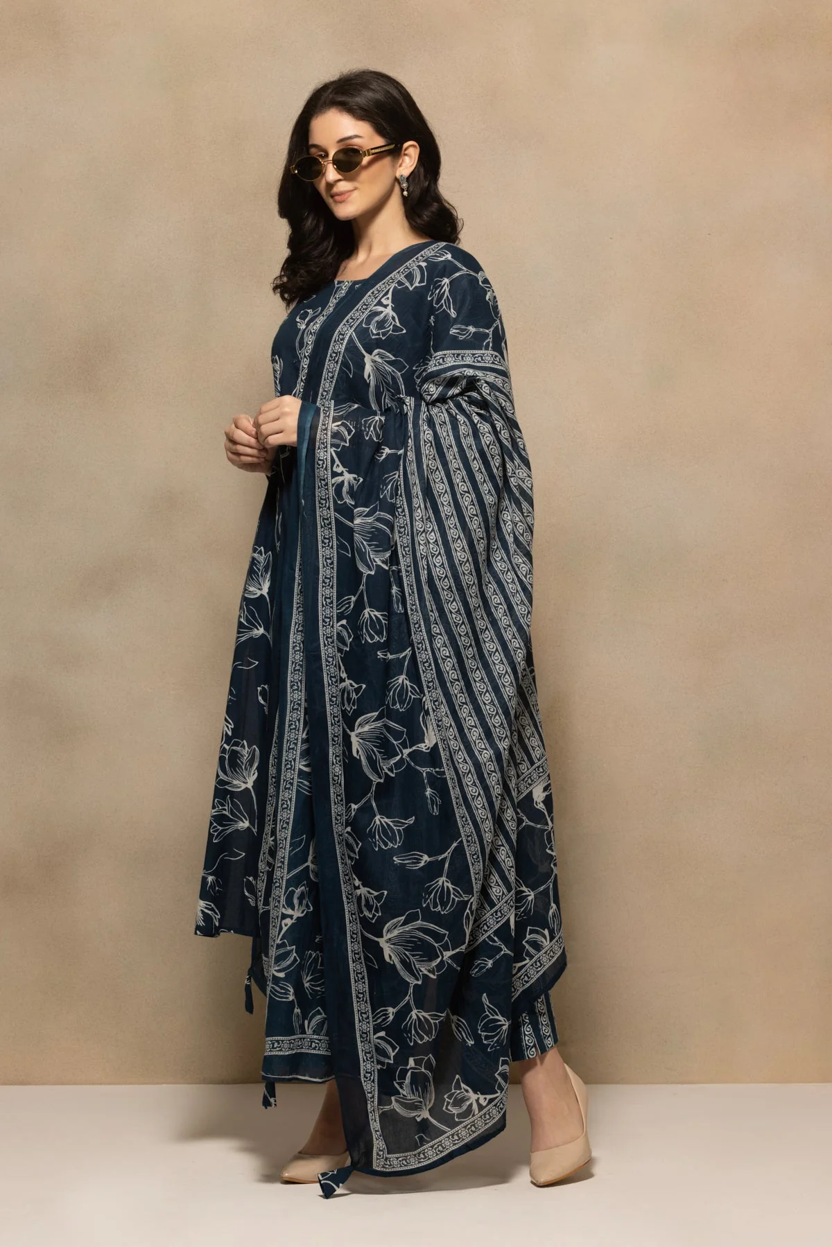 Navy Blue Floral Printed Kurta 3 Pcs Set
