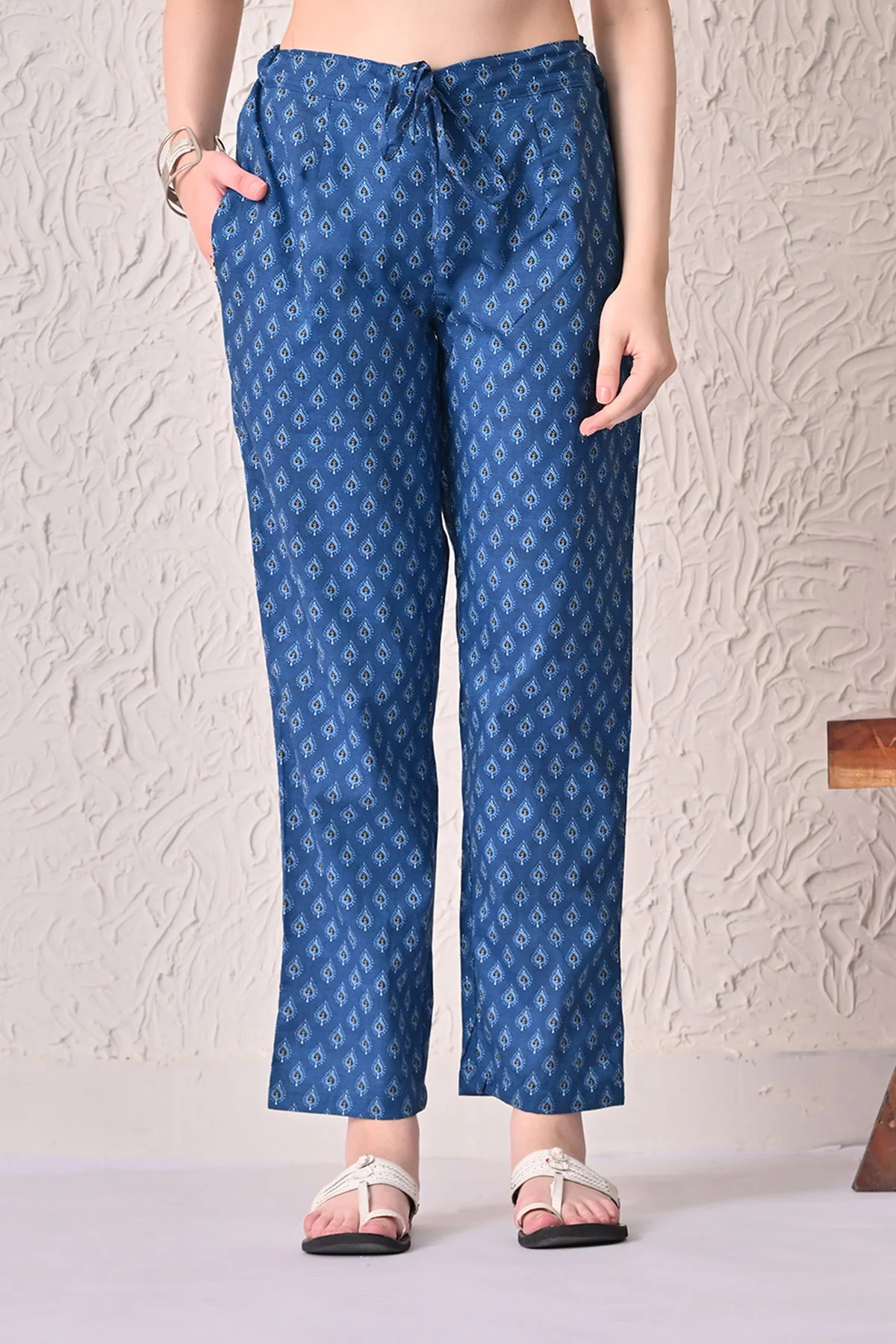 Navy Blue Printed Kurta 3 Pcs Set - Image 6