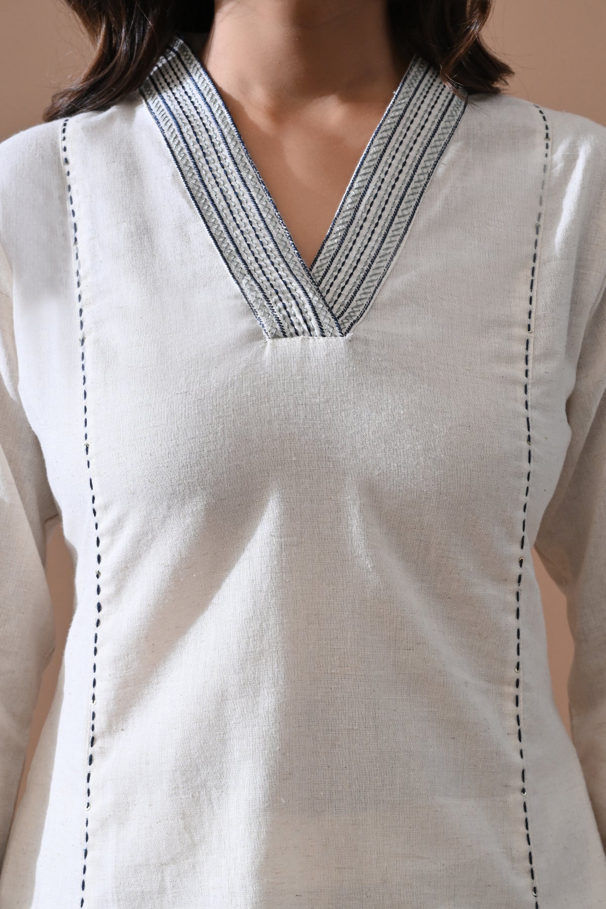 Off-White Embroidered Kurta 2 Pcs Set - Image 4