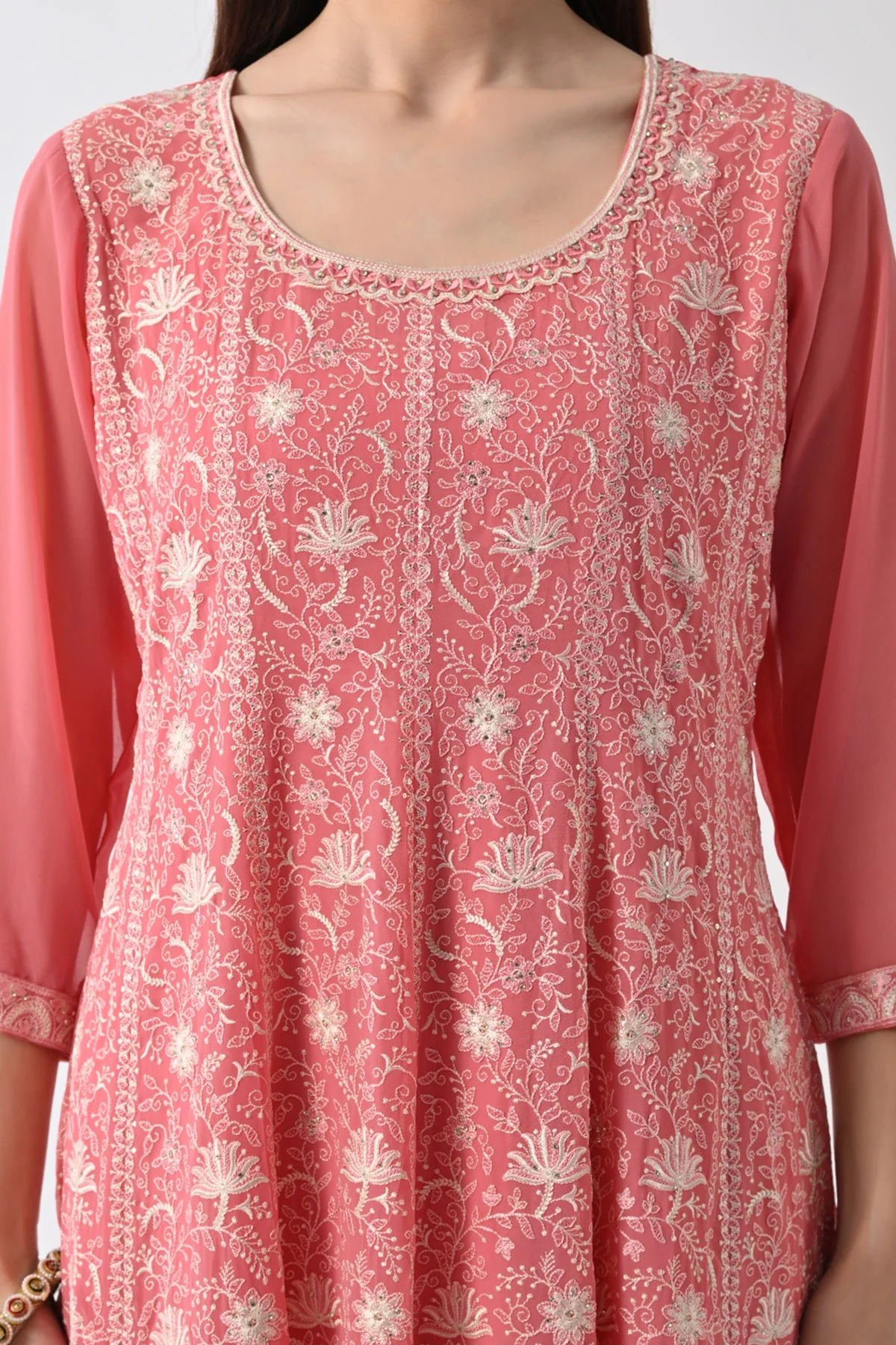Peach Embroidered Kurta 3 Pcs Set - Image 4