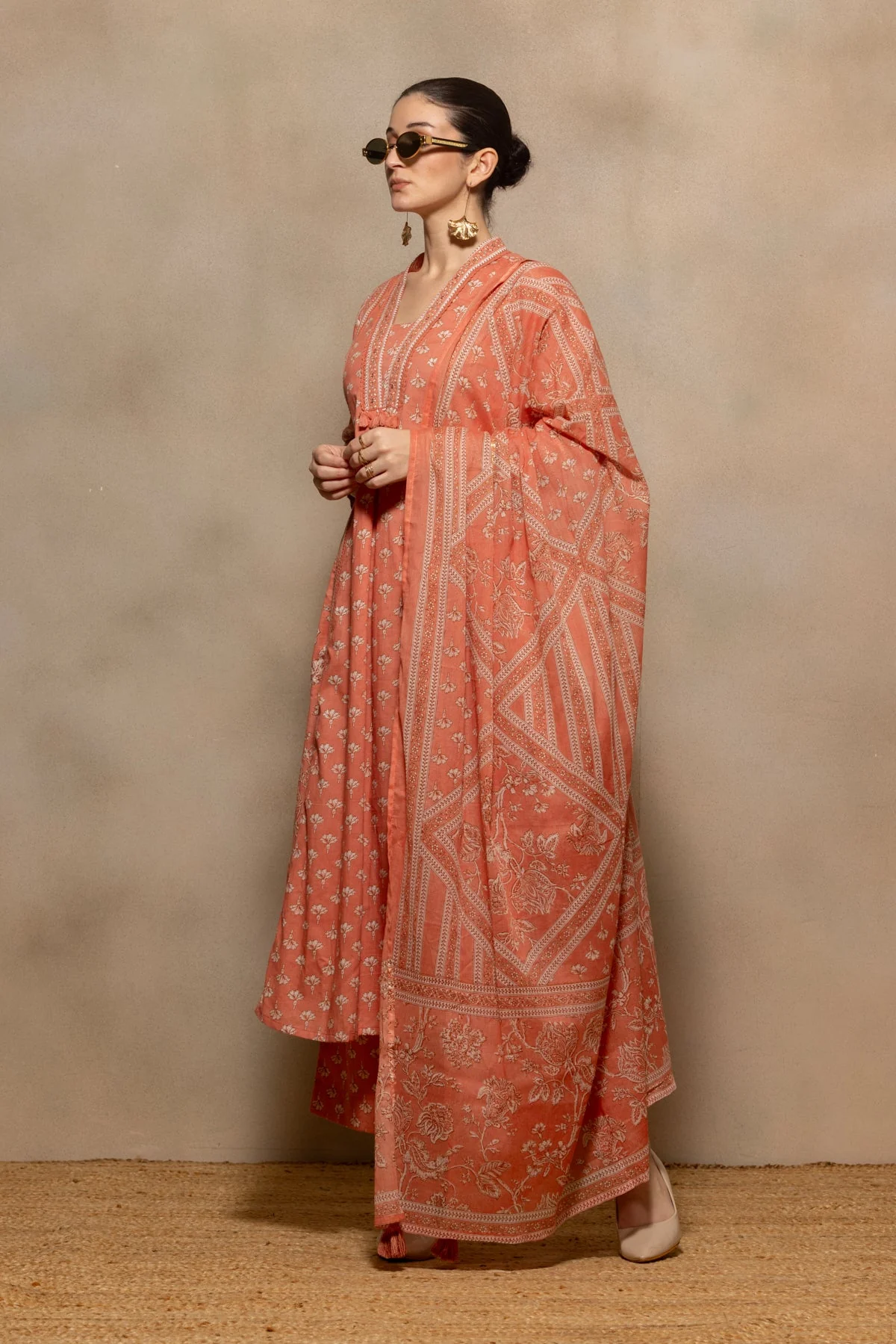 Peach Floral Printed Flared Kurta 3 Pcs Set