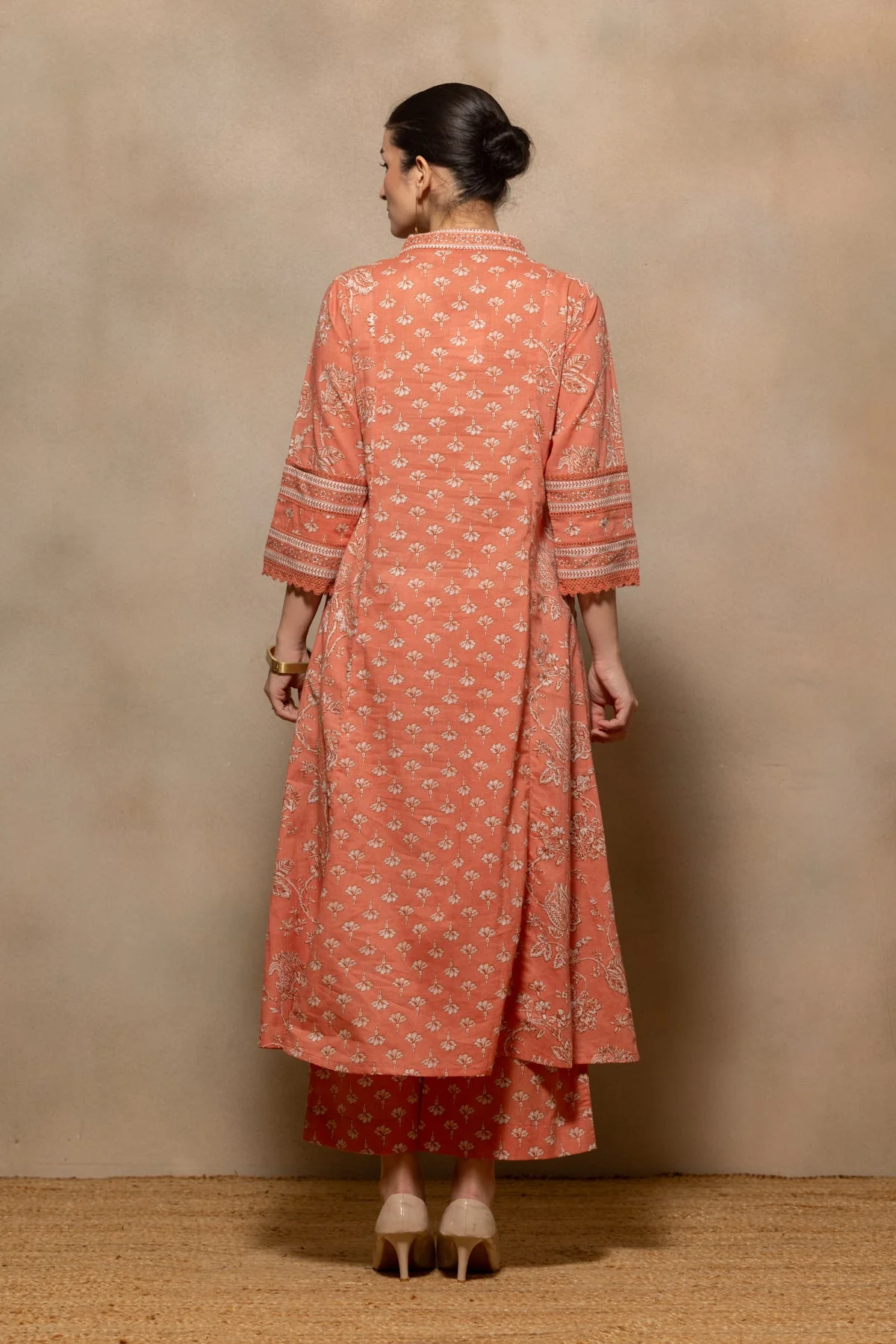 Peach Floral Printed Flared Kurta 3 Pcs Set - Image 5