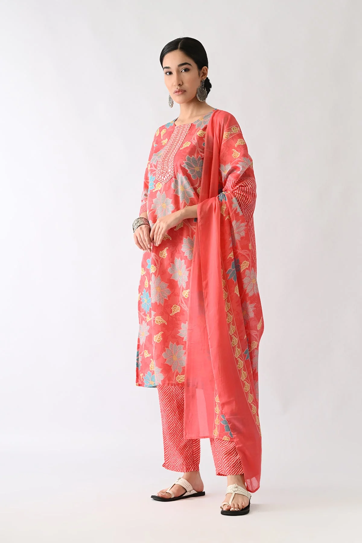 Peach Pink Printed Kurta 3 Pcs Set - Image 4