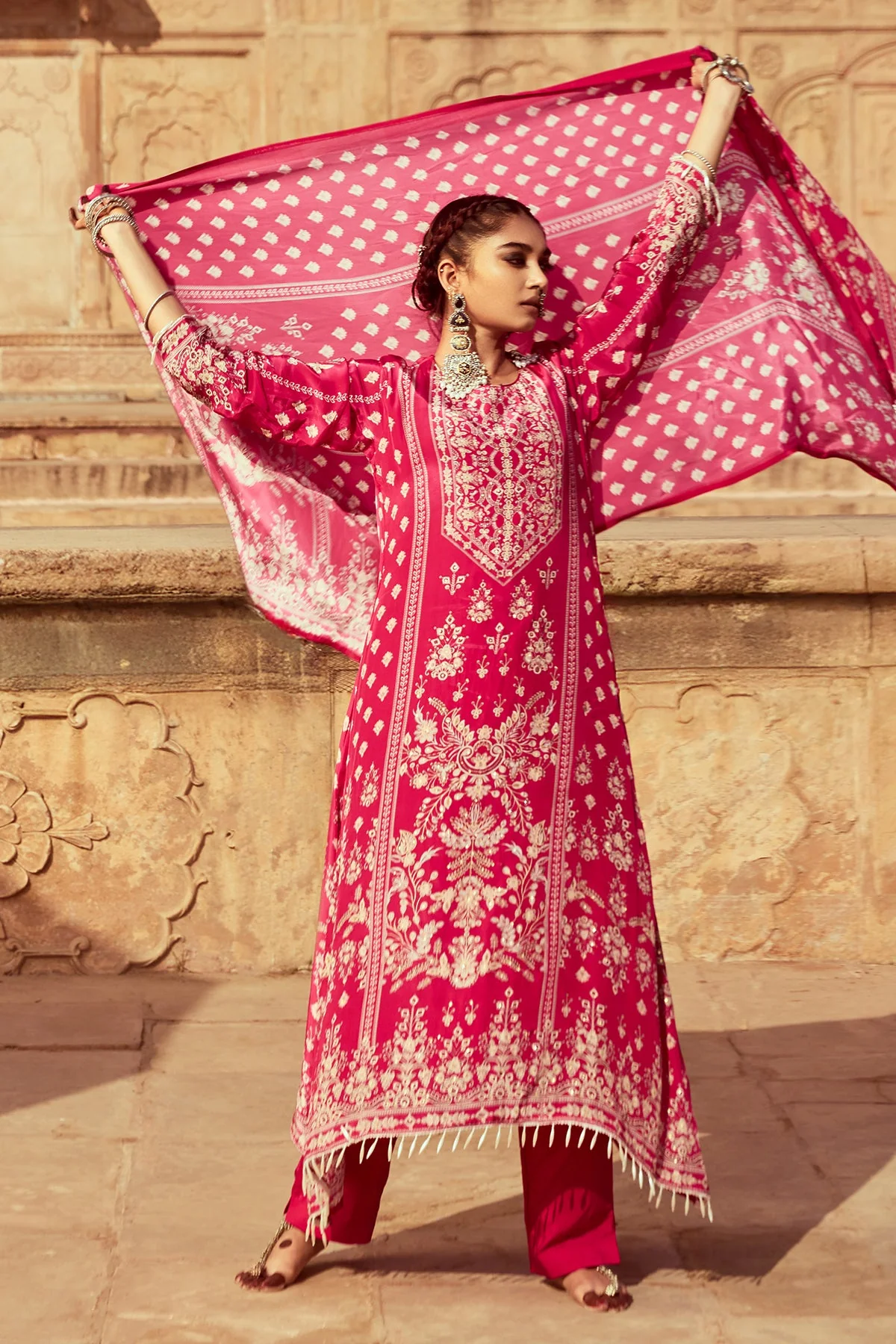 Pink Embellished Kurta 3 Pcs Set - Image 2