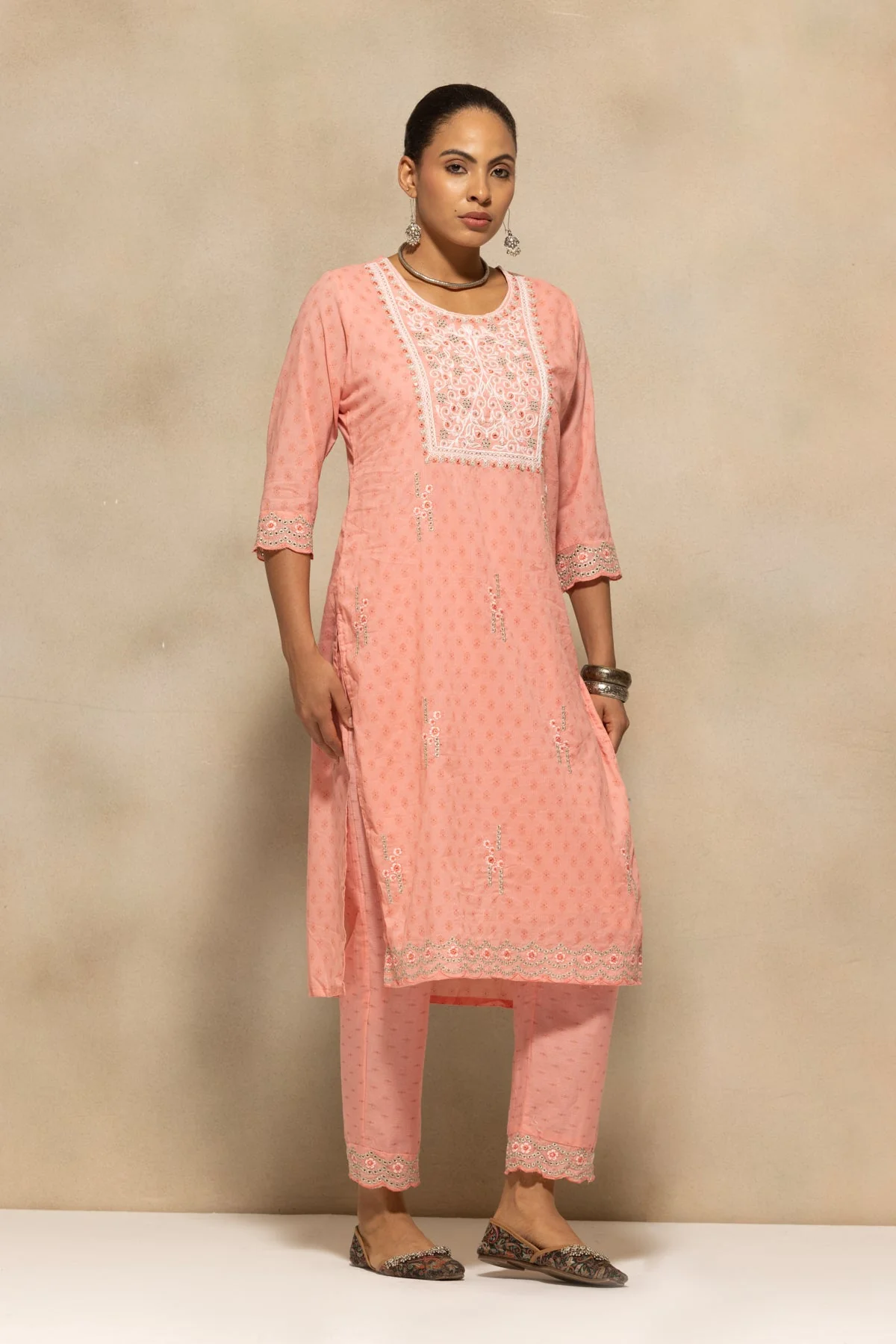 Pink Embroidered Kurta 3 Pcs Set - Image 3