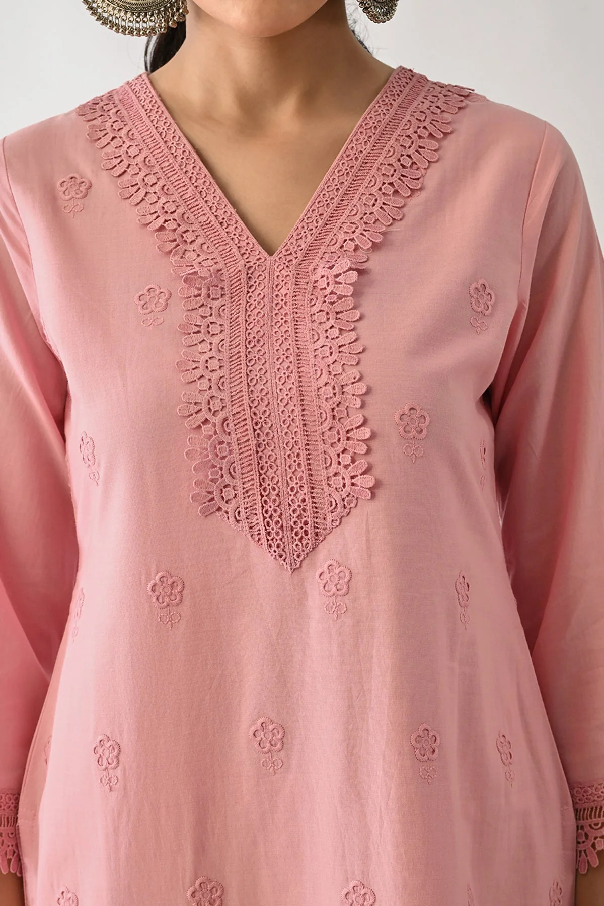 Pink Embroidered Kurta 2 Pcs Set - Image 4