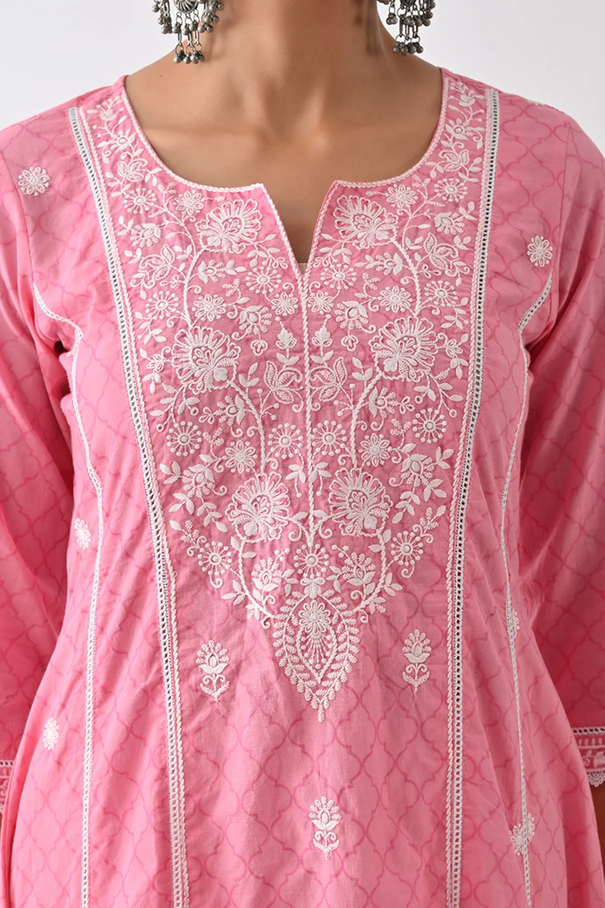 Pink Embroidered Kurta 2 Pcs Set - Image 2
