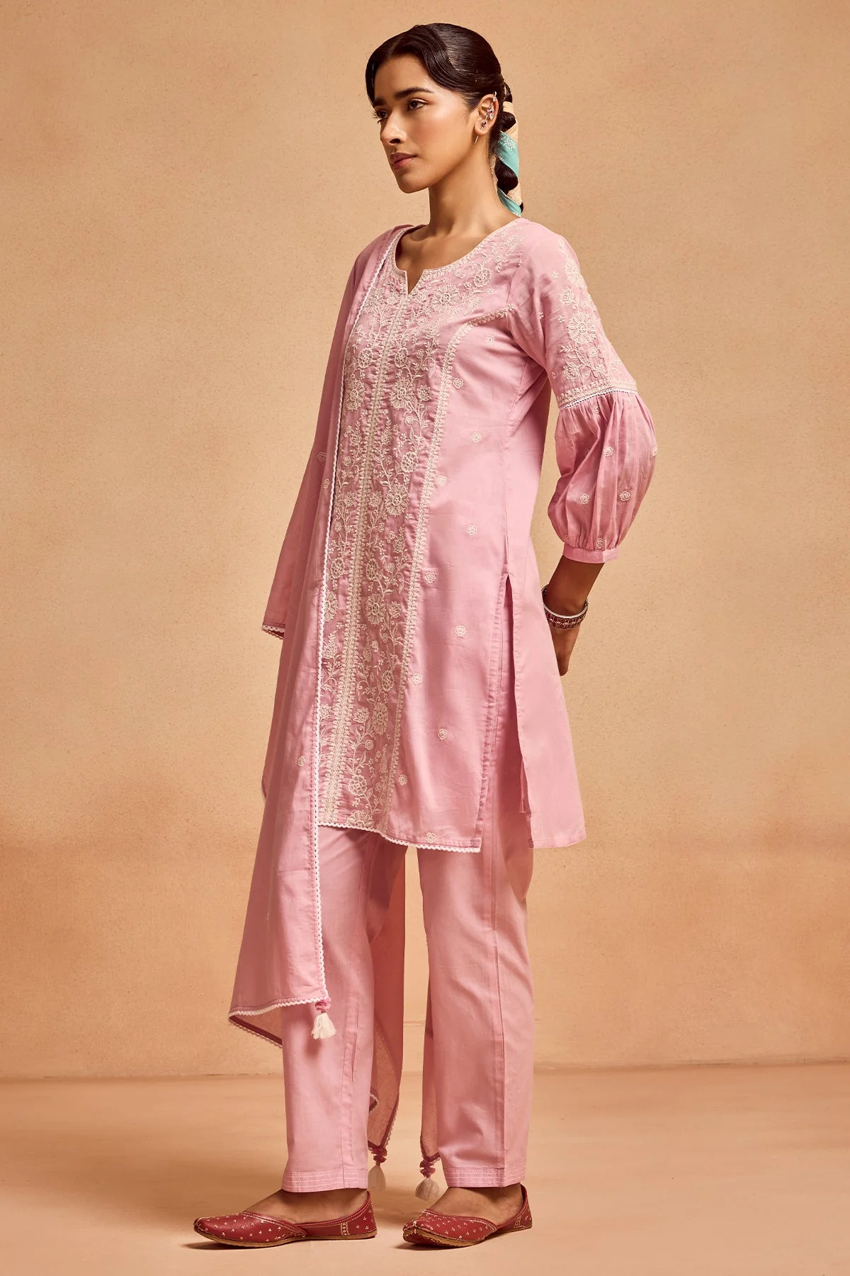 Pink Embroidered Kurta 3 Pcs Set - Image 3