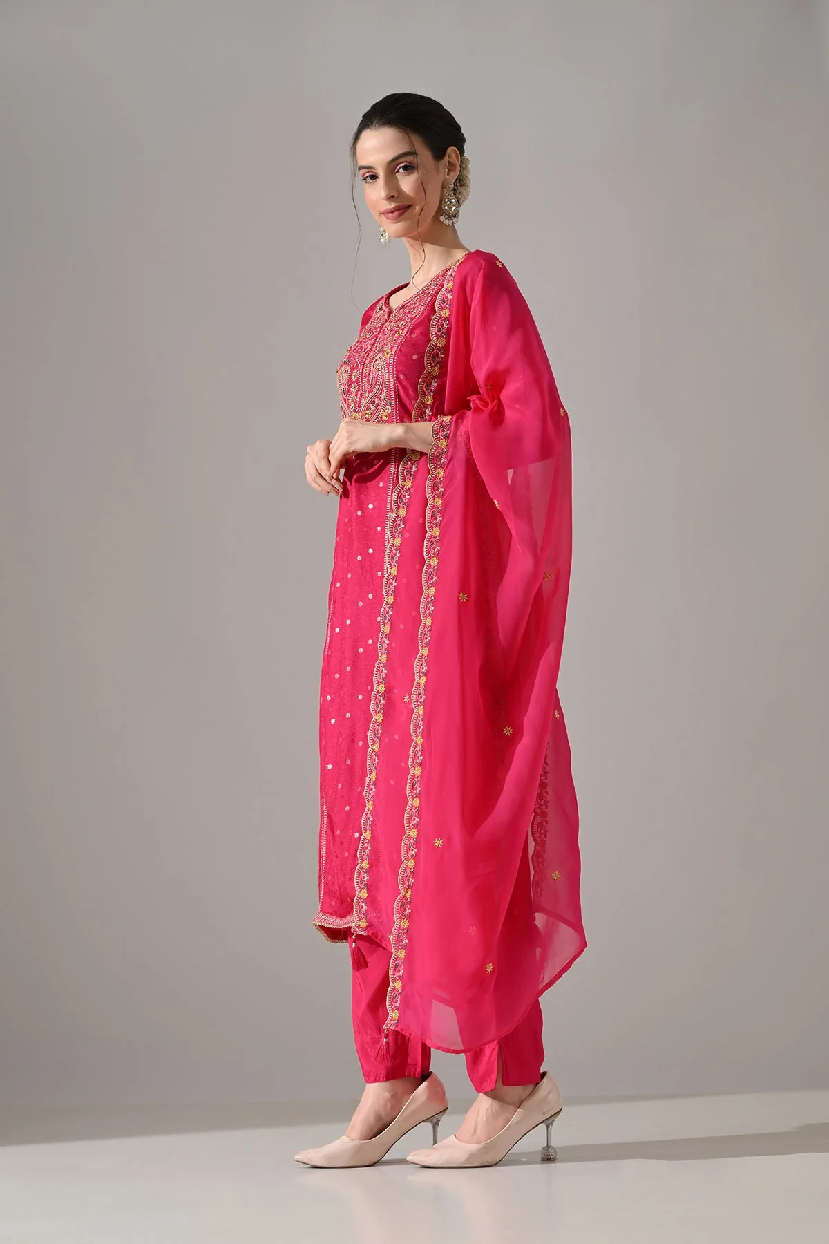 Pink Embroidered Kurta 3 Pcs Set - Image 4